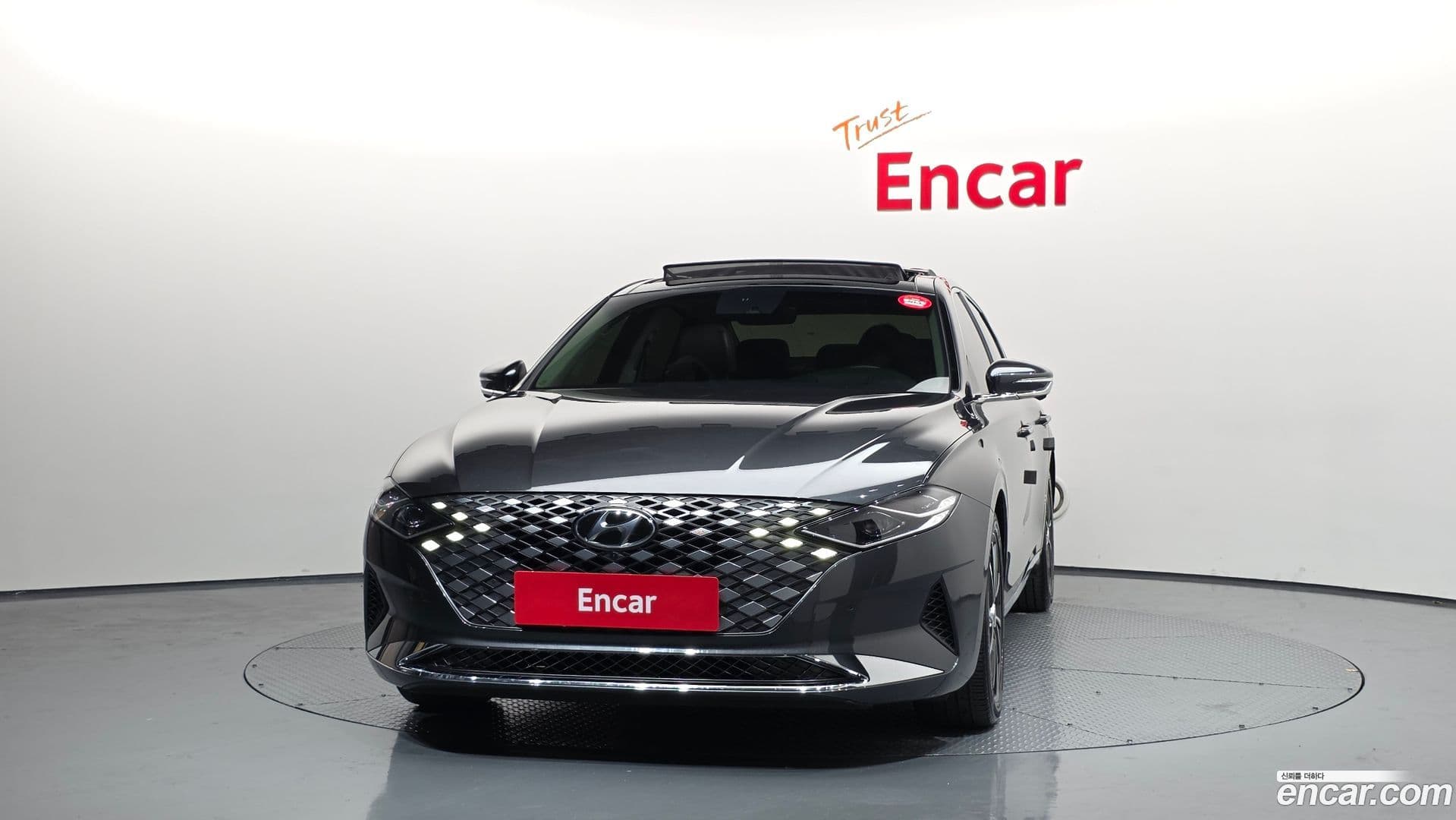 Main__Slider__Photo:Grandeur Hyundai 2020.2-2