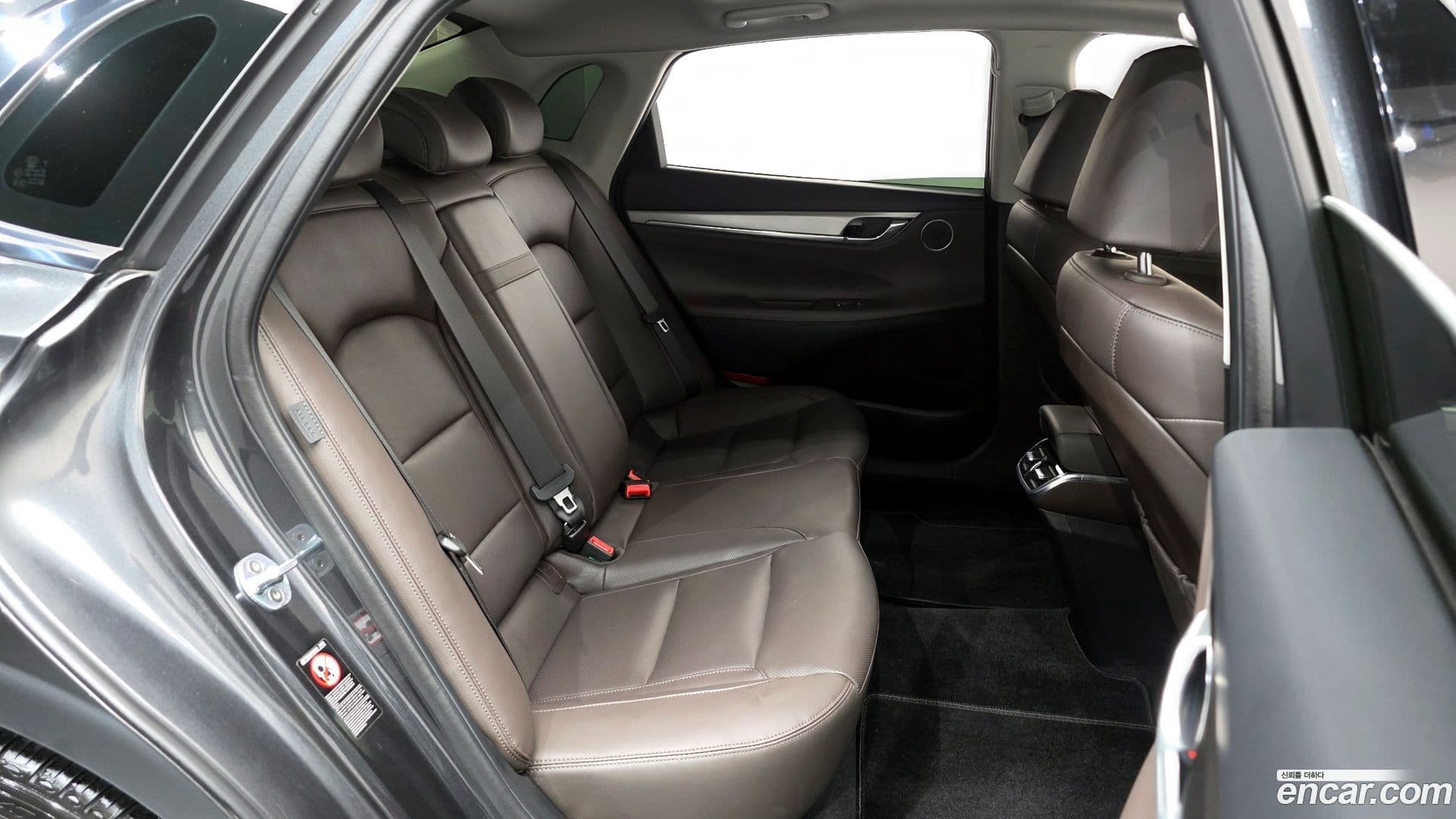 Main__Slider__Photo:Grandeur Hyundai 2020.2-11