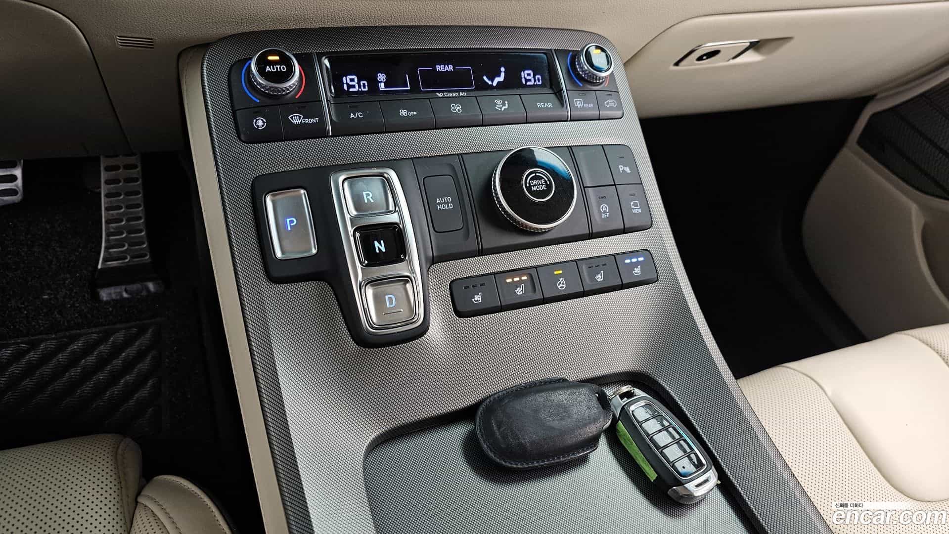 Palisade Hyundai 2021.1-INNER-009