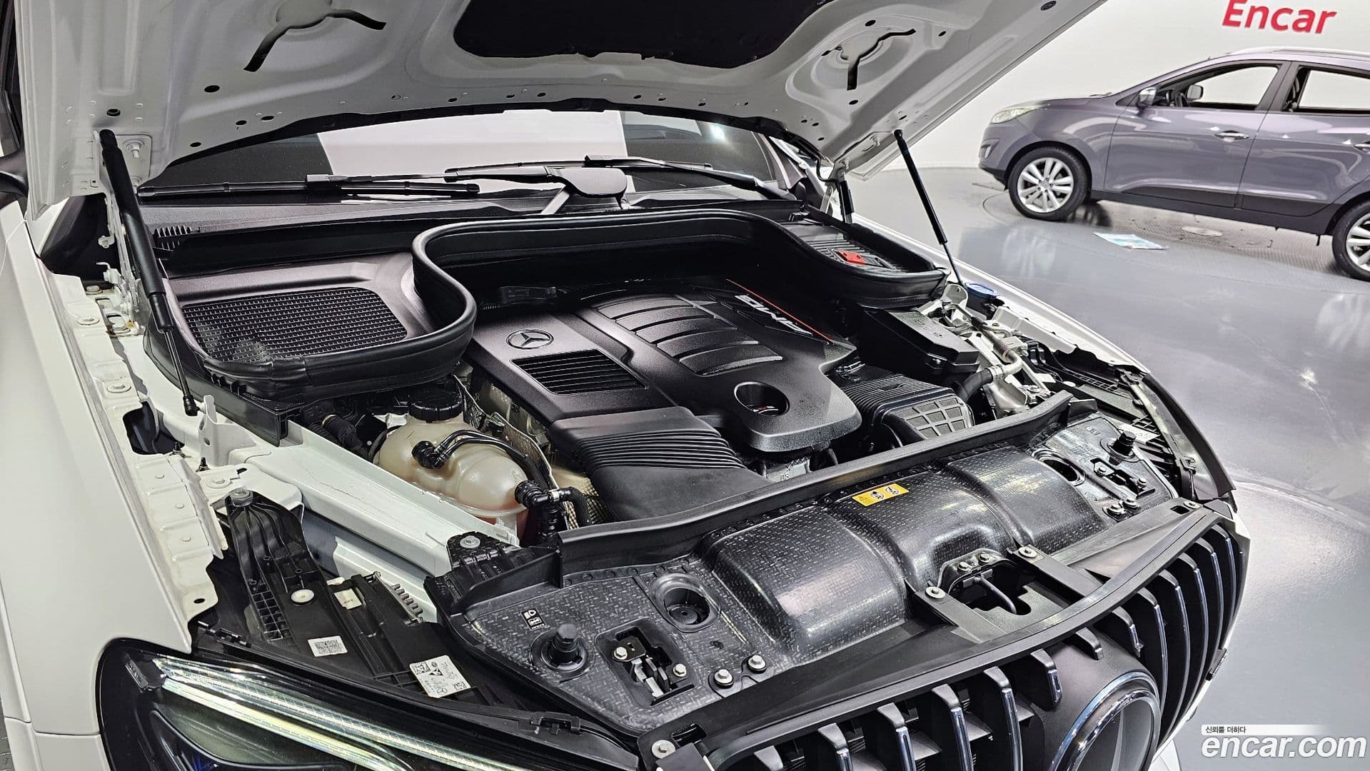 Main__Slider__Photo:GLE-Class Mercedes-Benz 2023.6-5