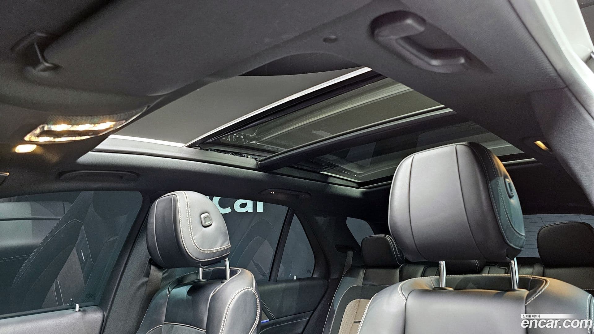 Main__Slider__Photo:GLE-Class Mercedes-Benz 2023.6-19