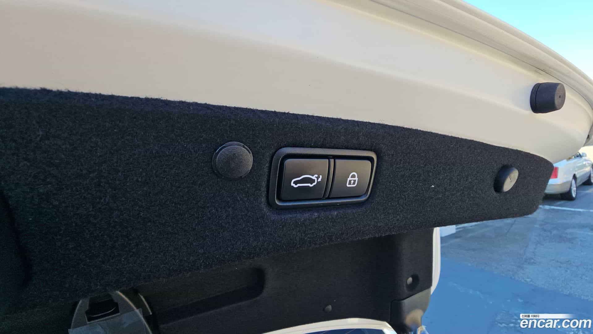 Grandeur Hyundai 2022.0-OPTION-024