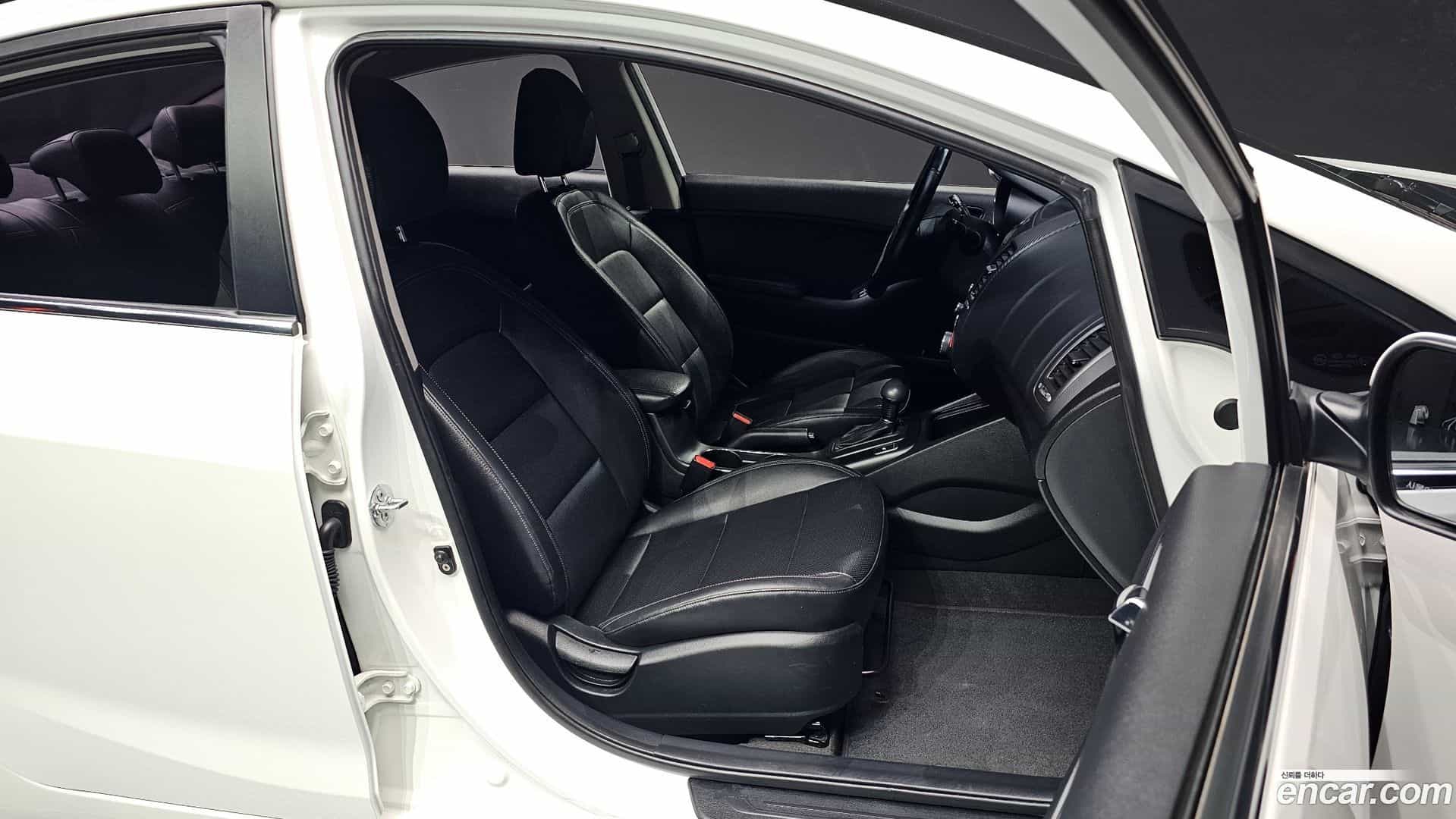 K3 Kia 2012.9-INNER-010