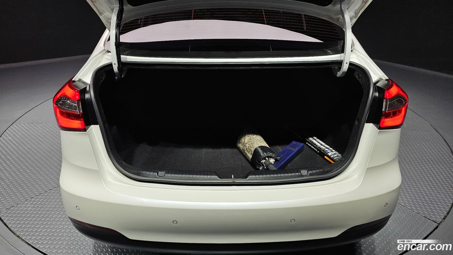 Main__Slider__Photo:K3 Kia 2012.9-19