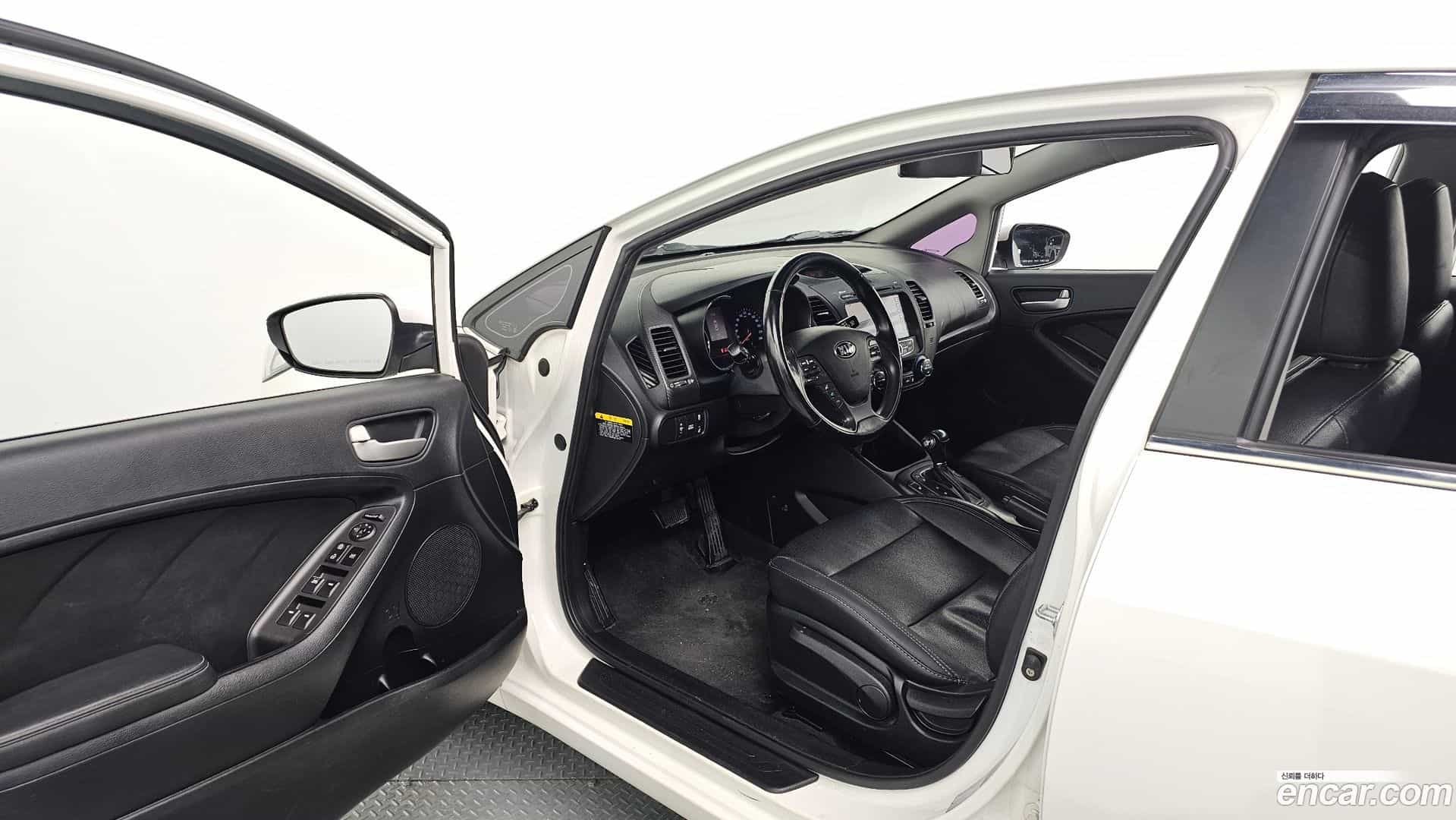 K3 Kia 2014.4-INNER-010