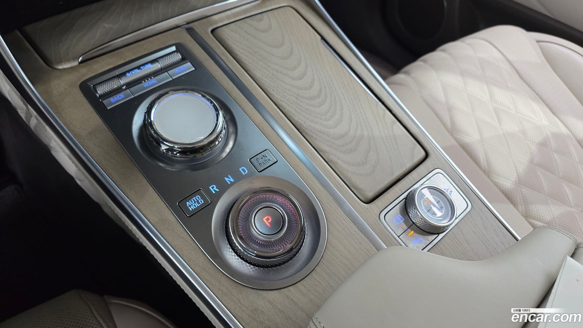 Main__Slider__Photo:GV80 Genesis 2023.5-8