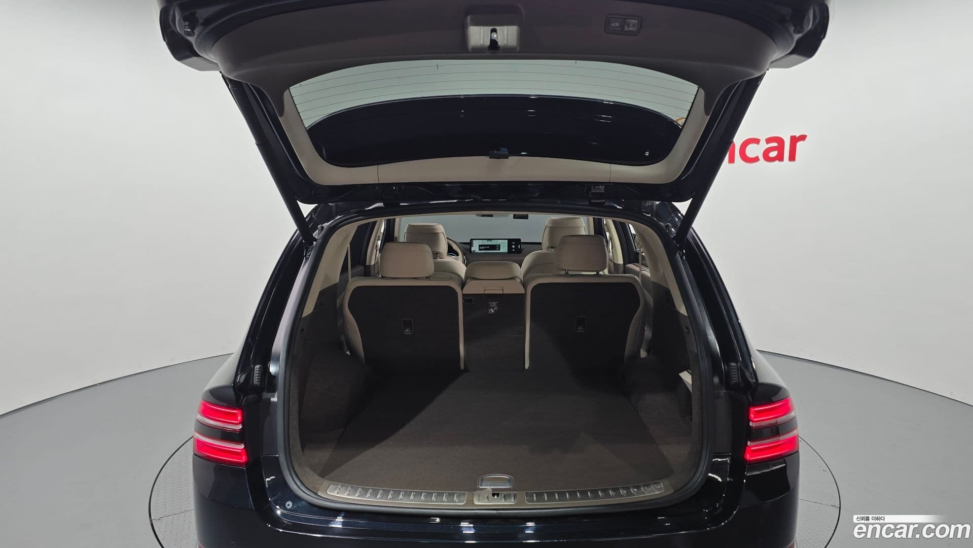 Main__Slider__Photo:GV80 Genesis 2023.5-19