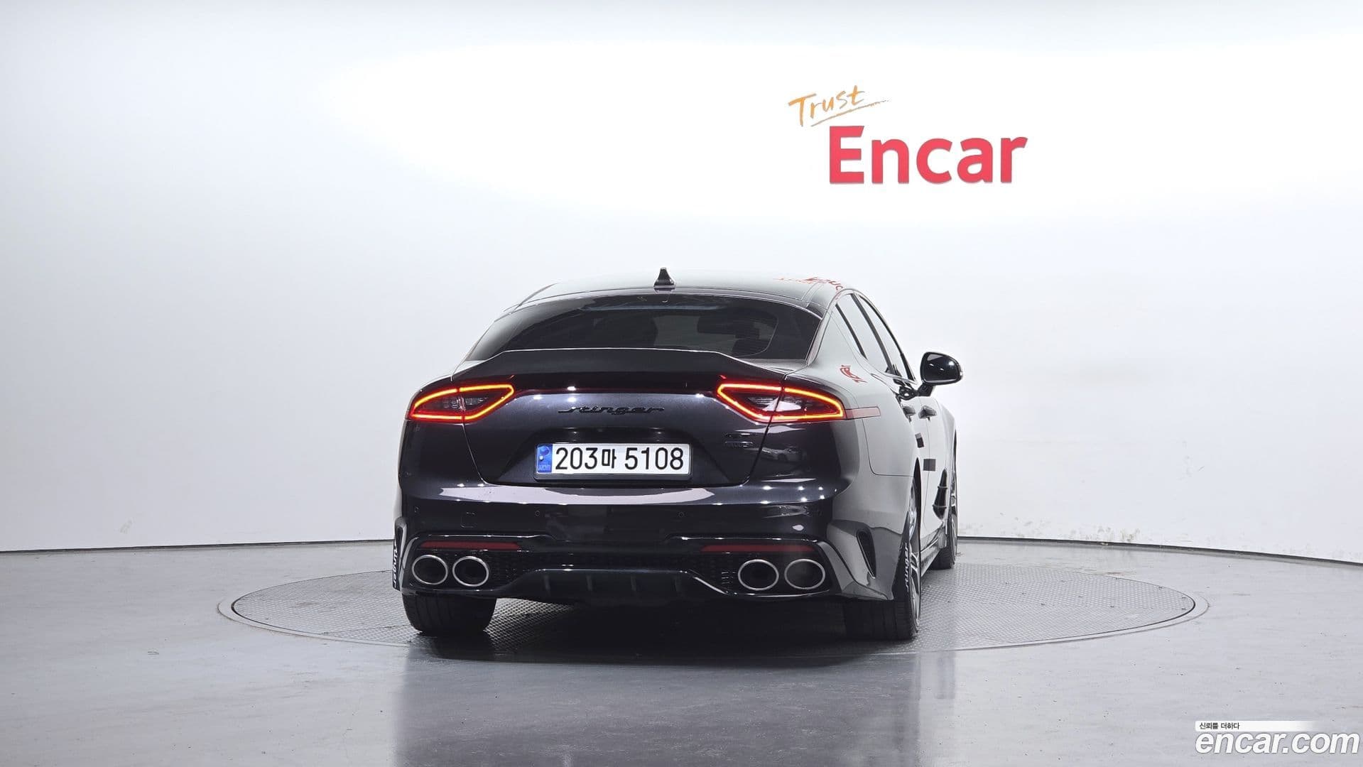 Main__Slider__Photo:Stinger Kia 2019.5-3