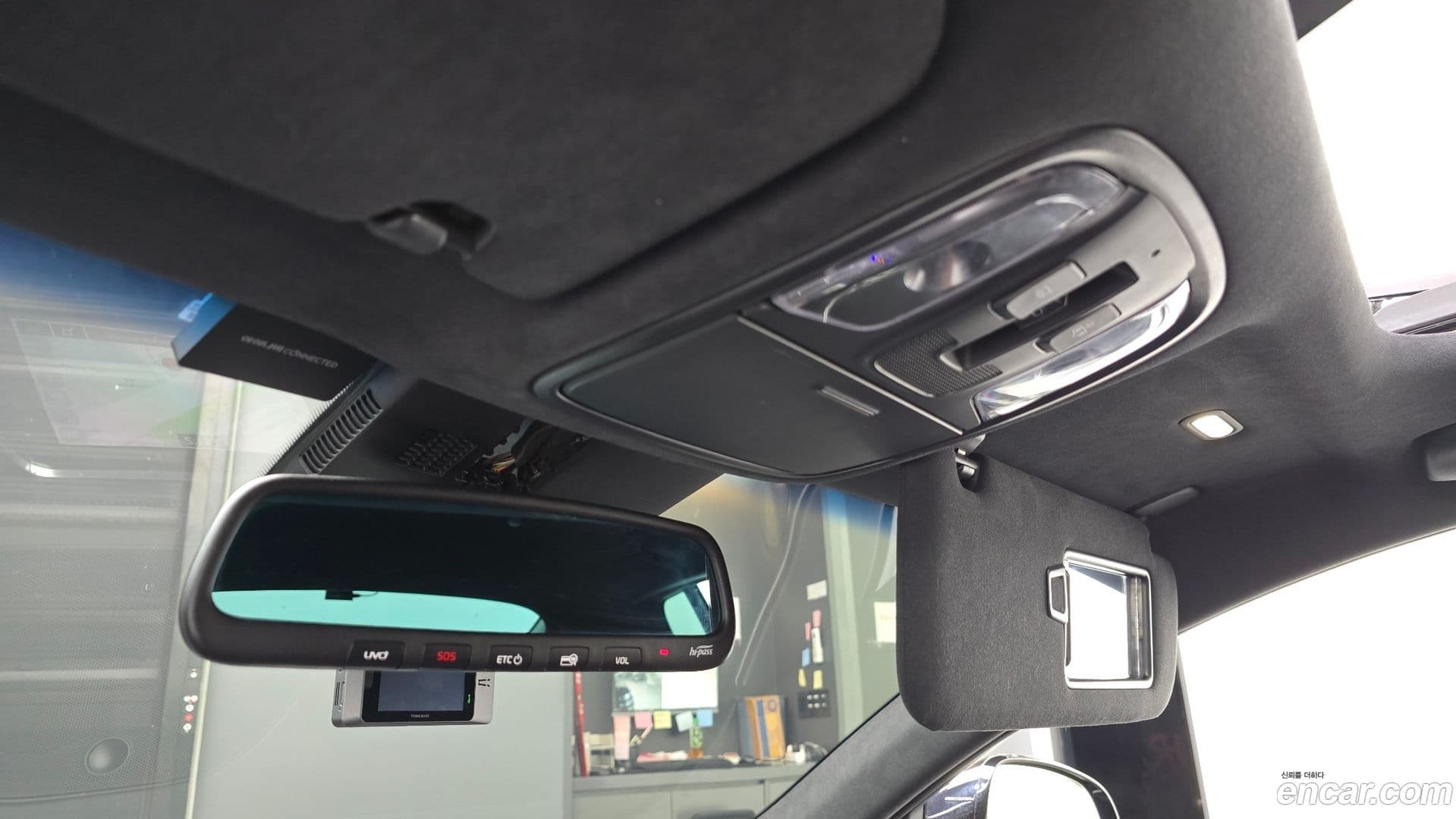 Main__Slider__Photo:Stinger Kia 2019.5-15