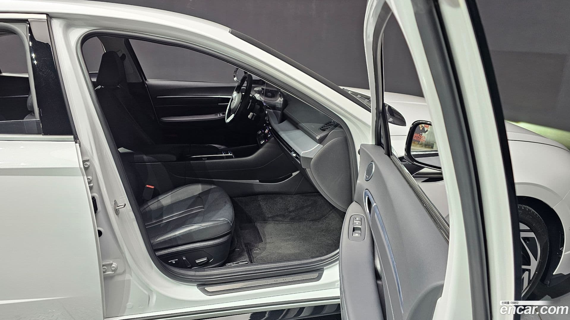 Main__Slider__Photo:Sonata Hyundai 2023.6-10