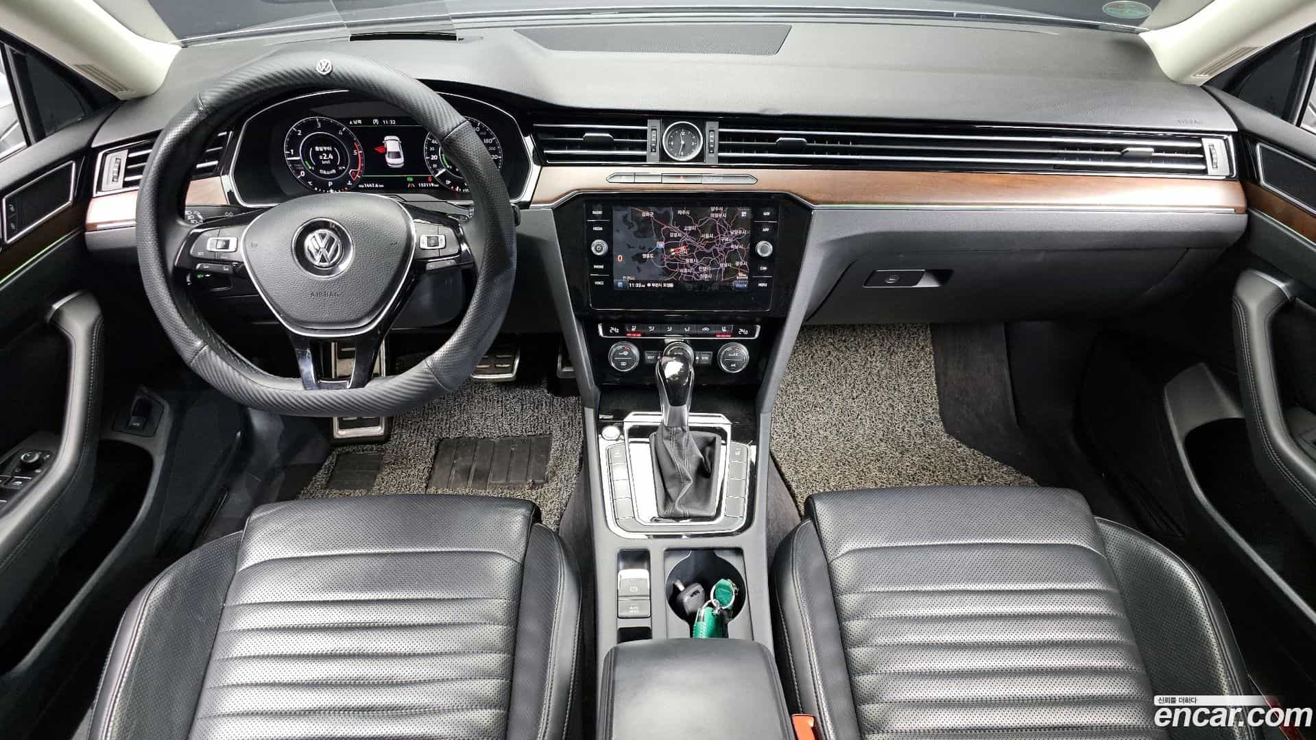 Passat Volkswagen 2018.10-INNER-007