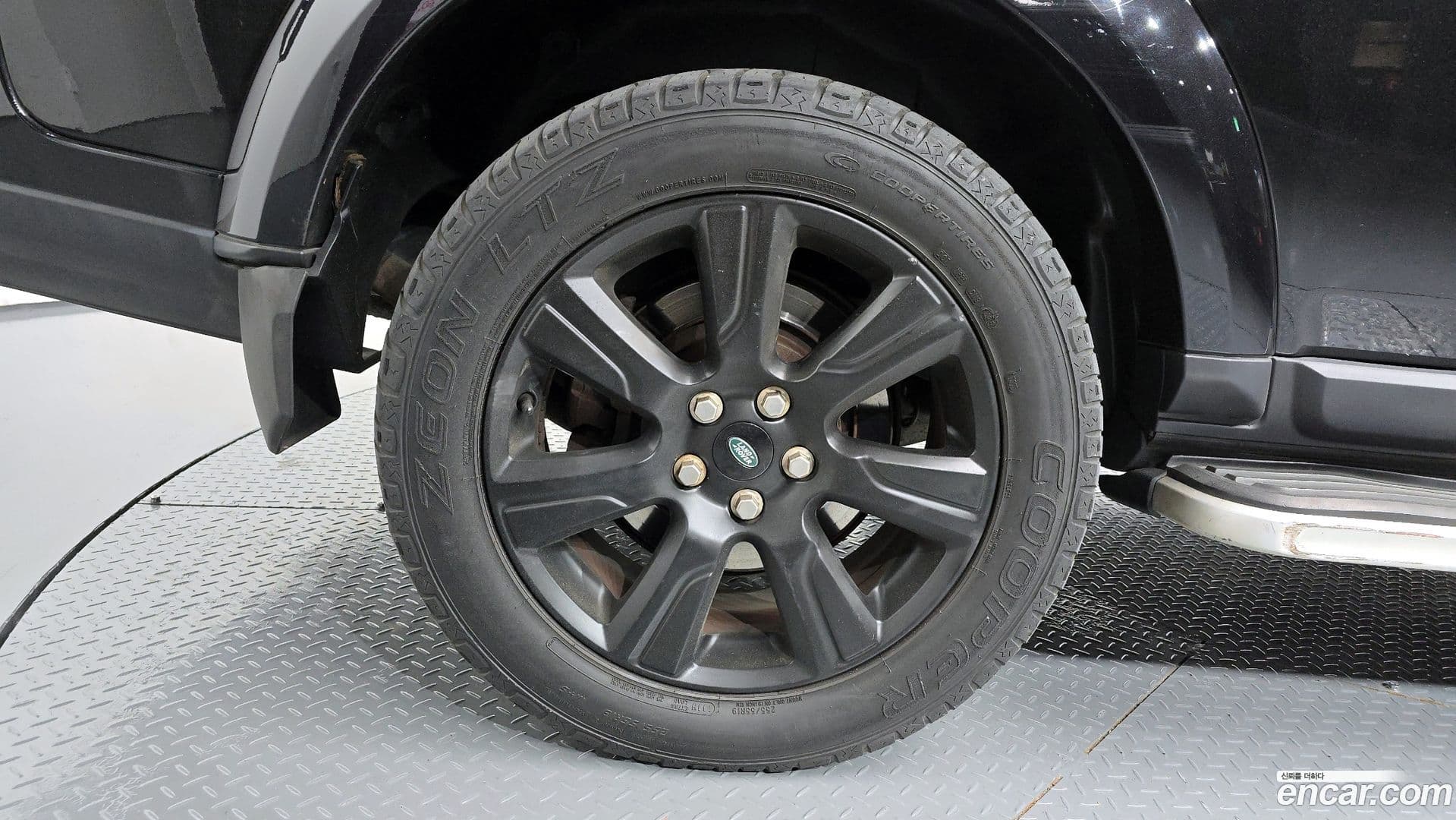 Main__Slider__Photo:Discovery Land Rover 2013.2-4