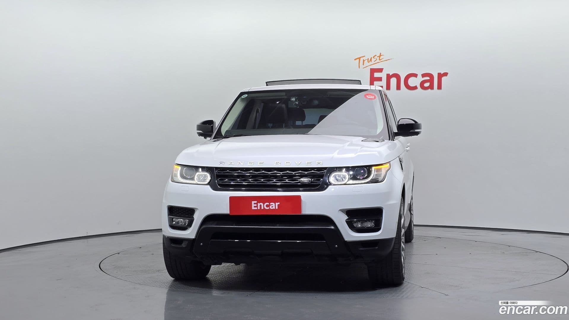 Main__Slider__Photo:Range Rover Sport Land Rover 2014.5-2