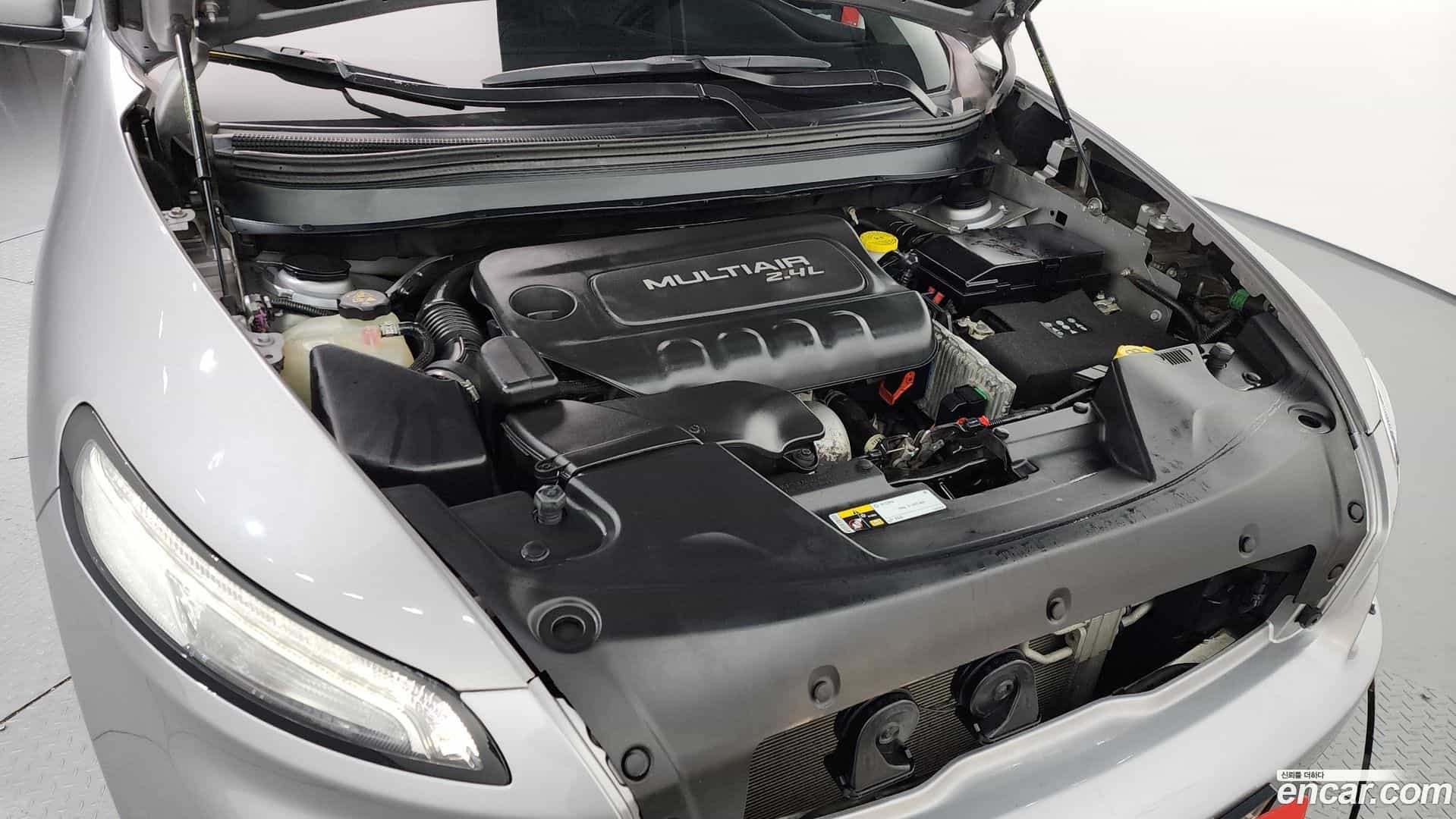 Cherokee Jeep 2018.2-INNER-006