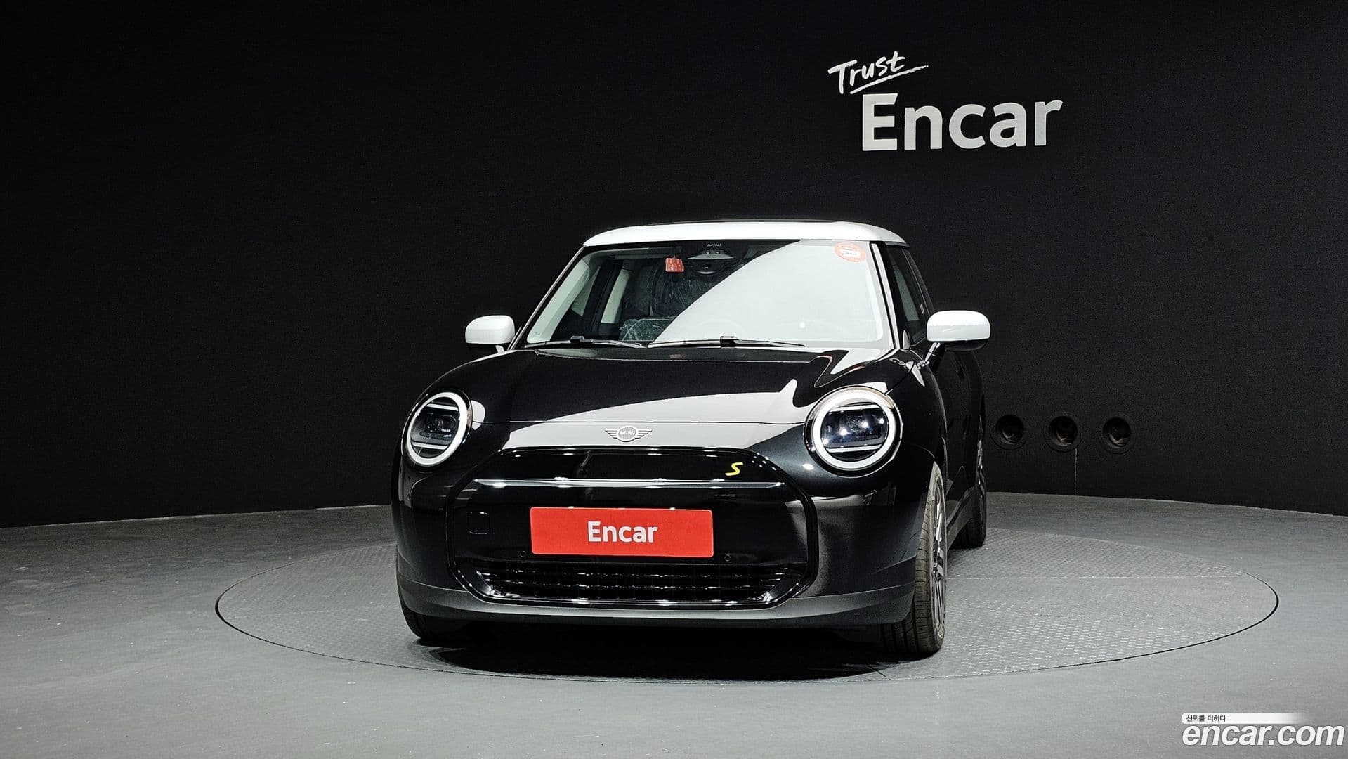 Main__Slider__Photo:Cooper Mini 2024.11-0