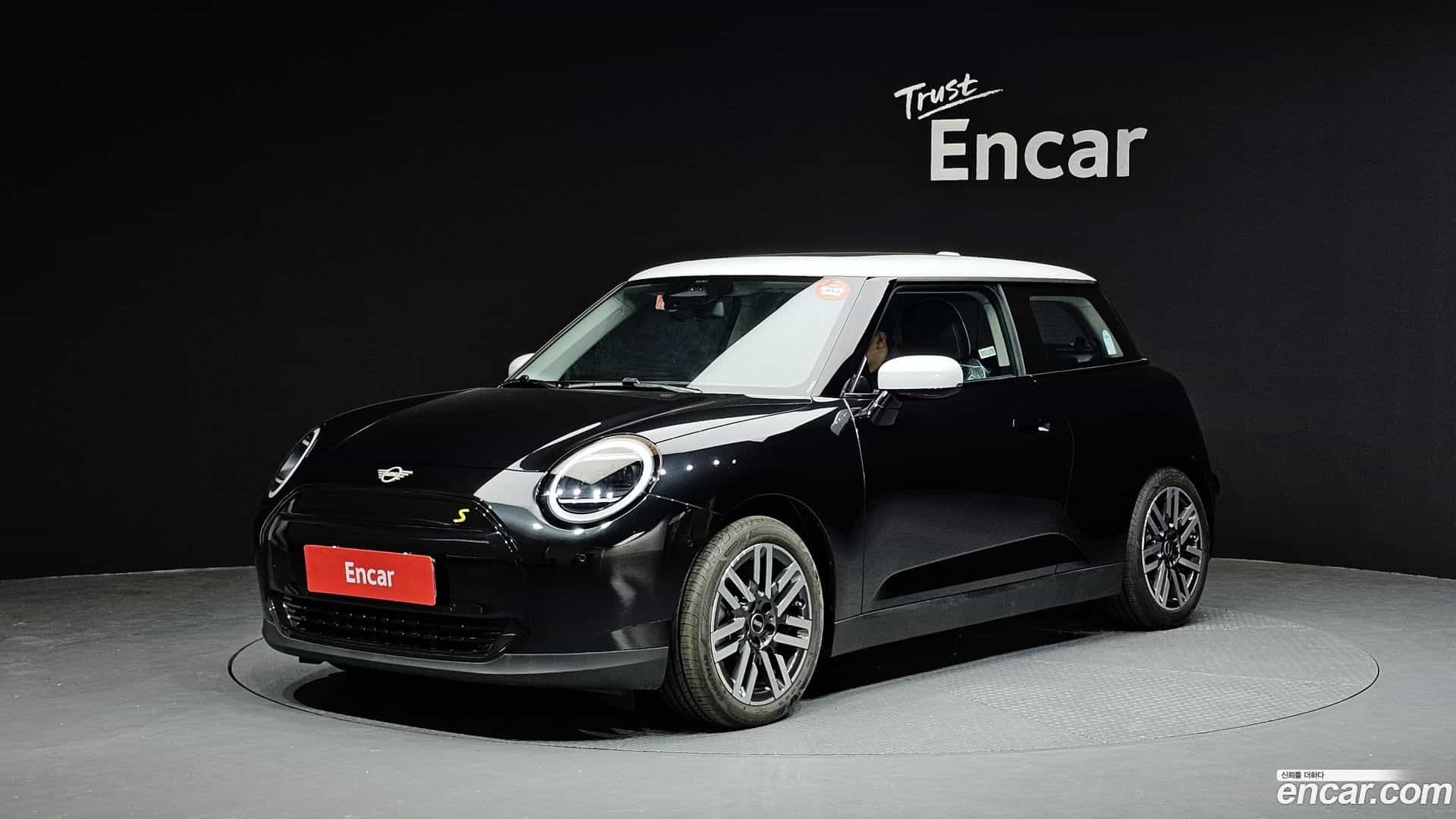 Cooper Mini 2024.11-OUTER-003