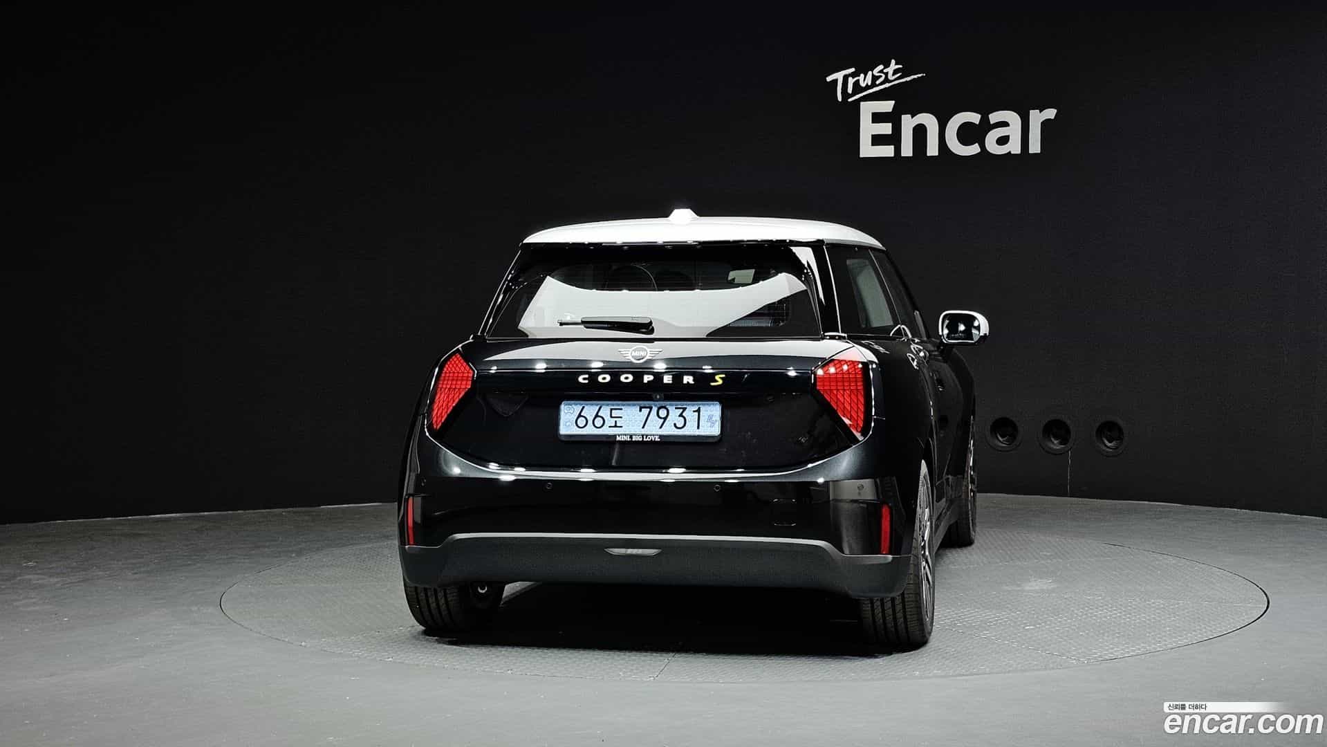 Cooper Mini 2024.11-OUTER-004