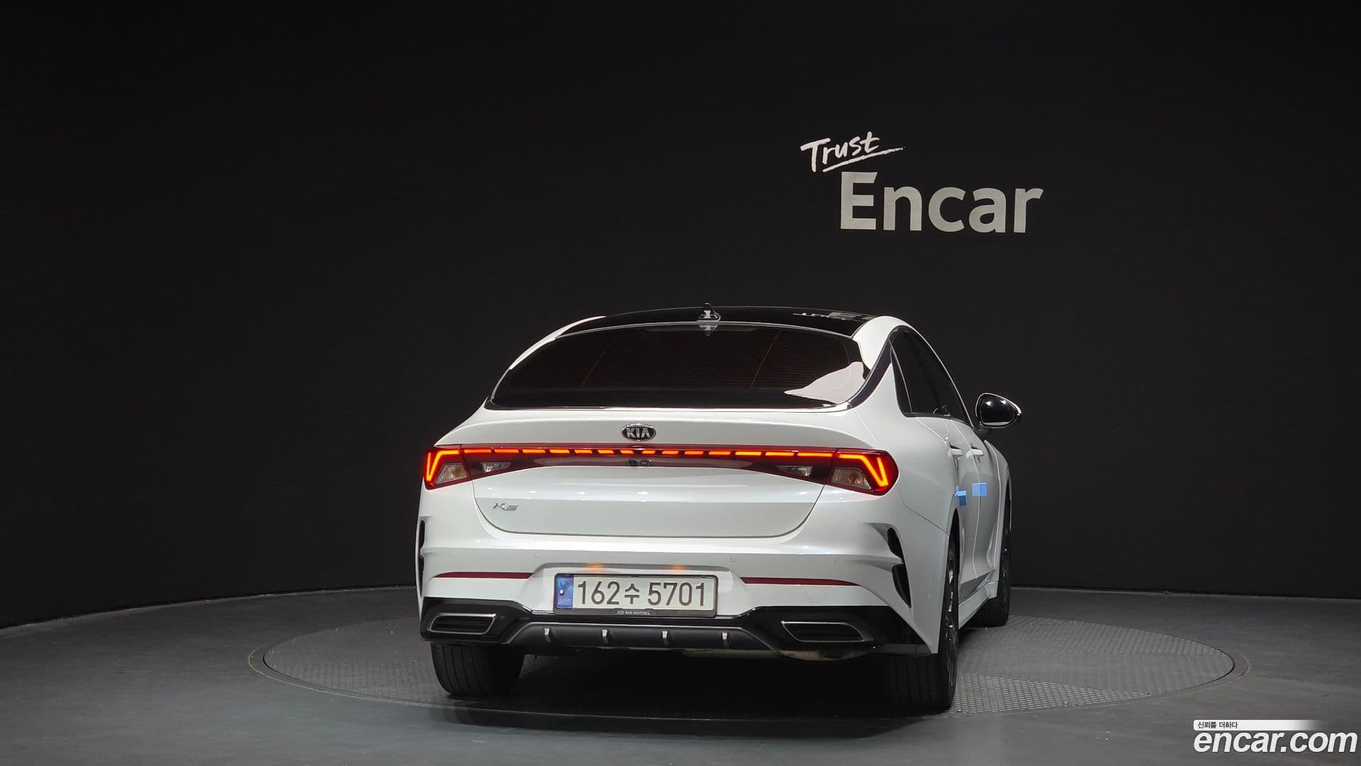 Main__Slider__Photo:K5 Kia 2021.1-3