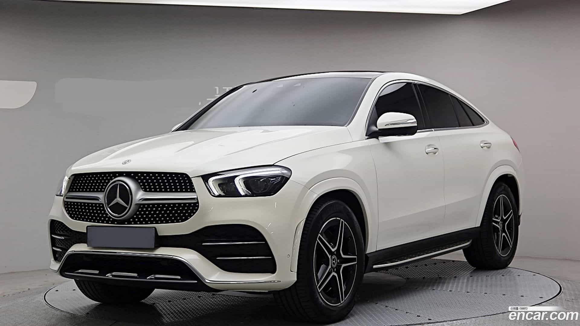 GLE-Class Mercedes-Benz 2020.9-OUTER-001