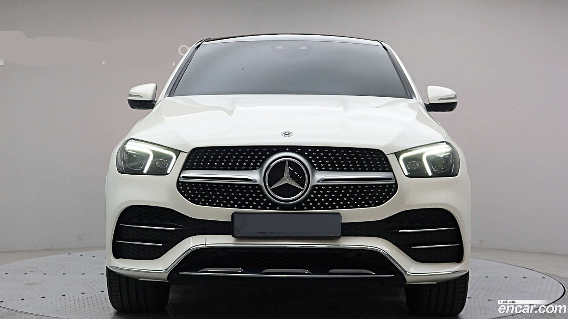 Main__Slider__Photo:GLE-Class Mercedes-Benz 2020.9-2