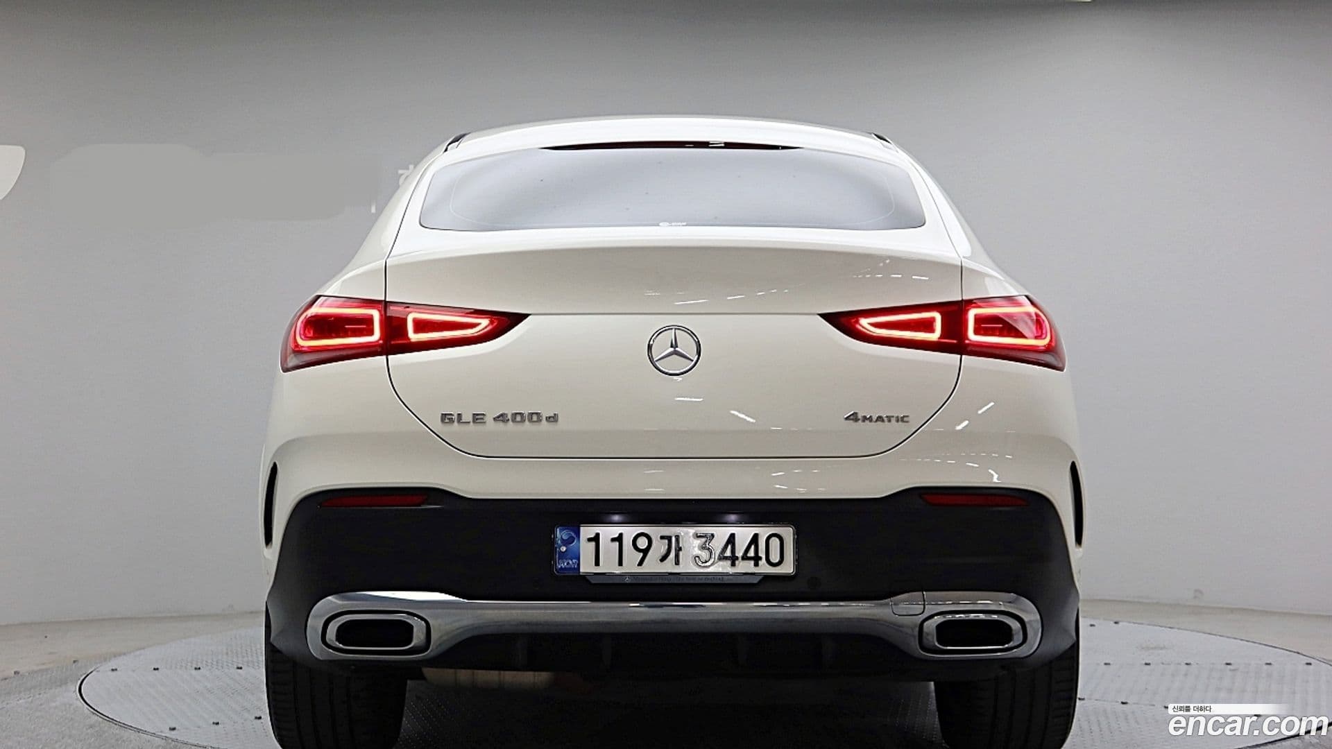 Main__Slider__Photo:GLE-Class Mercedes-Benz 2020.9-3