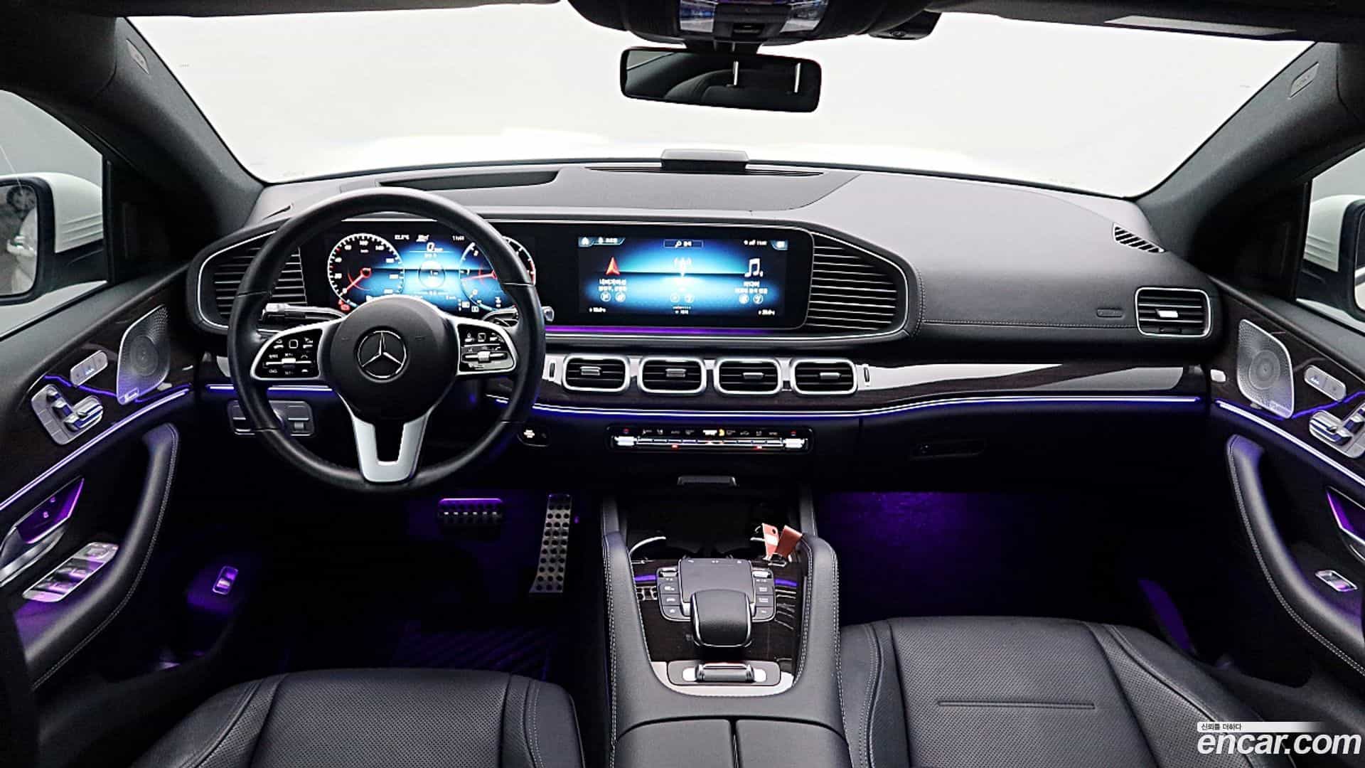 GLE-Class Mercedes-Benz 2020.9-INNER-007