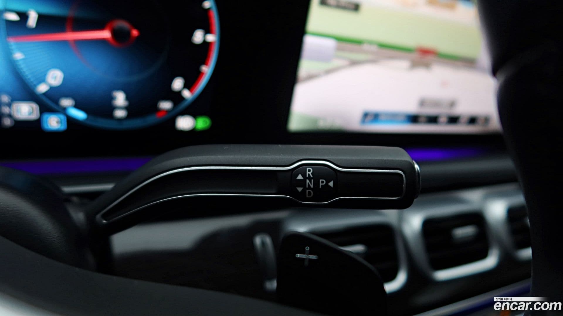 Main__Slider__Photo:GLE-Class Mercedes-Benz 2020.9-8