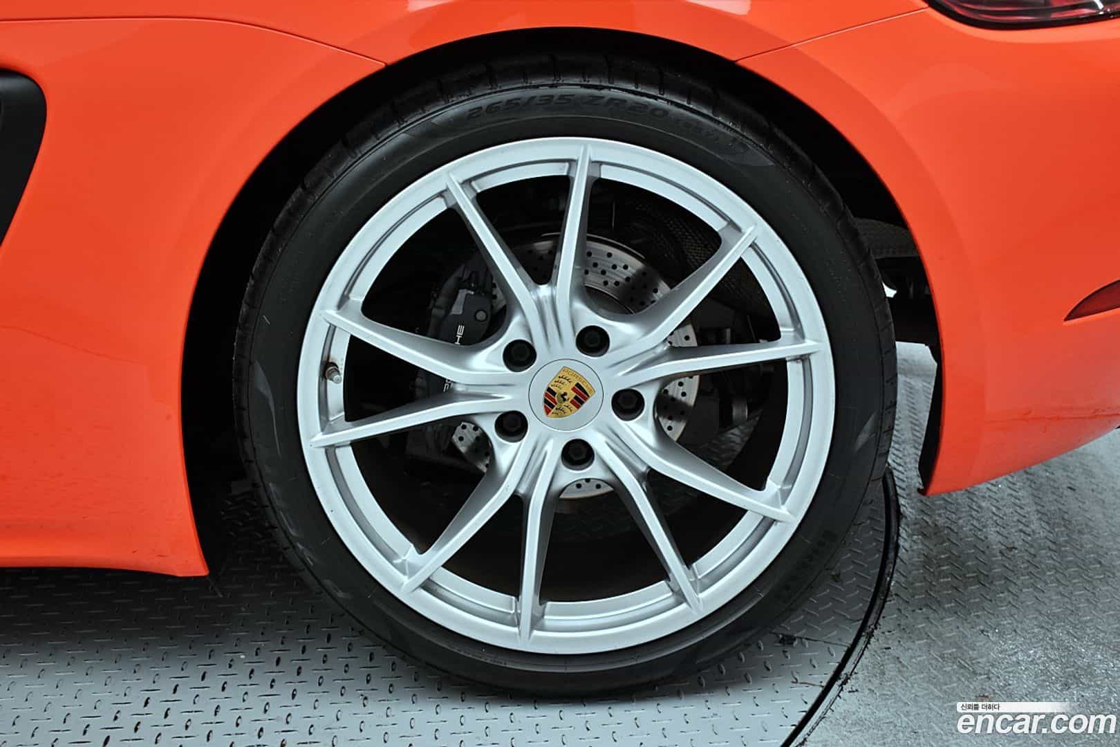 718 Porsche 2019.3-INNER-006