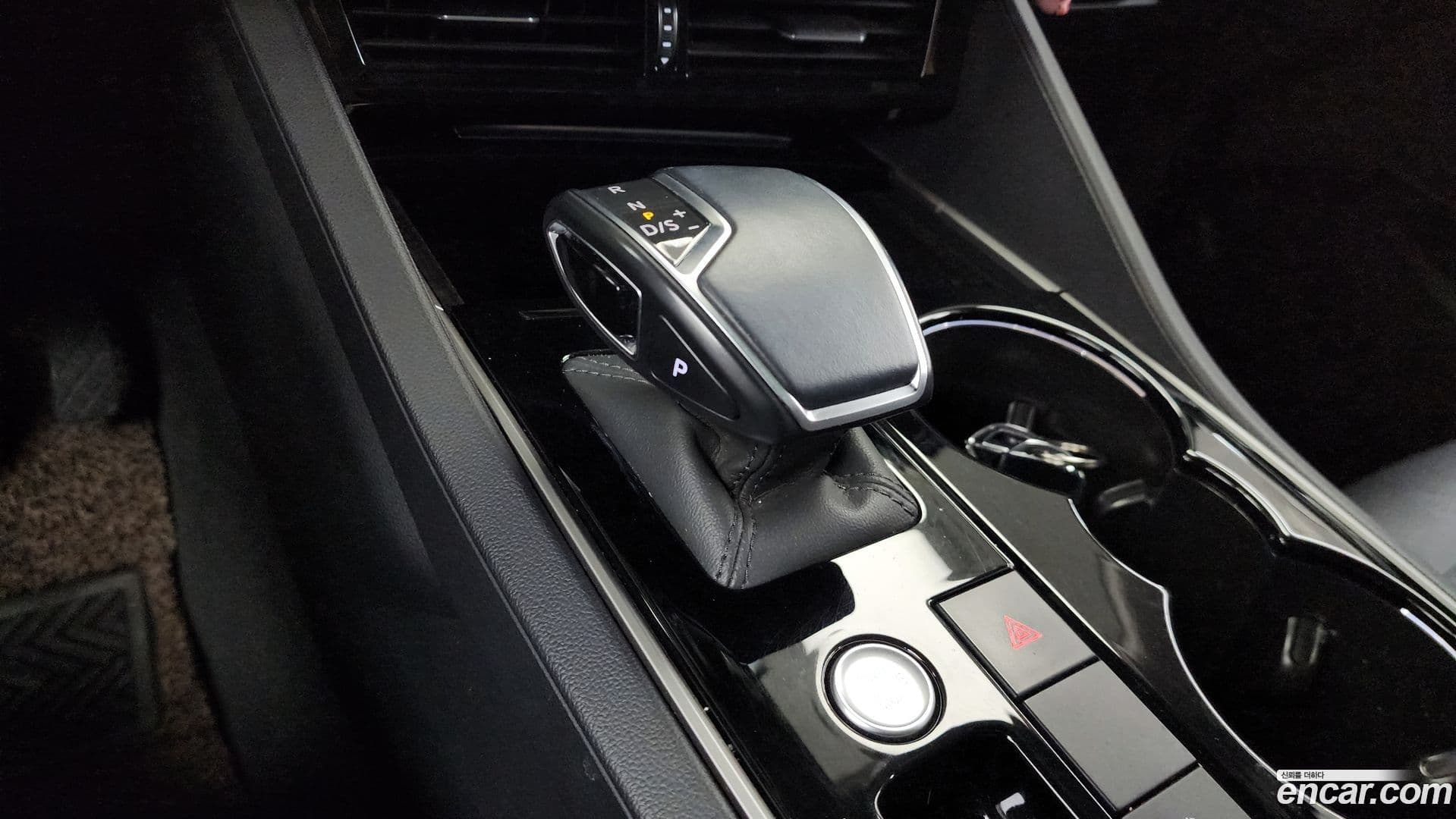 Main__Slider__Photo:Touareg Volkswagen 2020.11-8