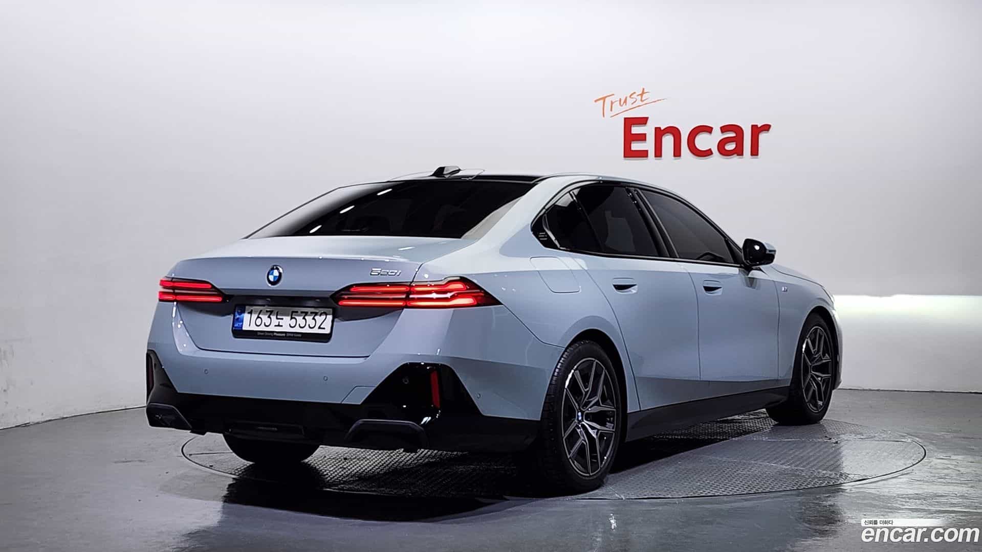 5-Series BMW 2023.10-OUTER-002