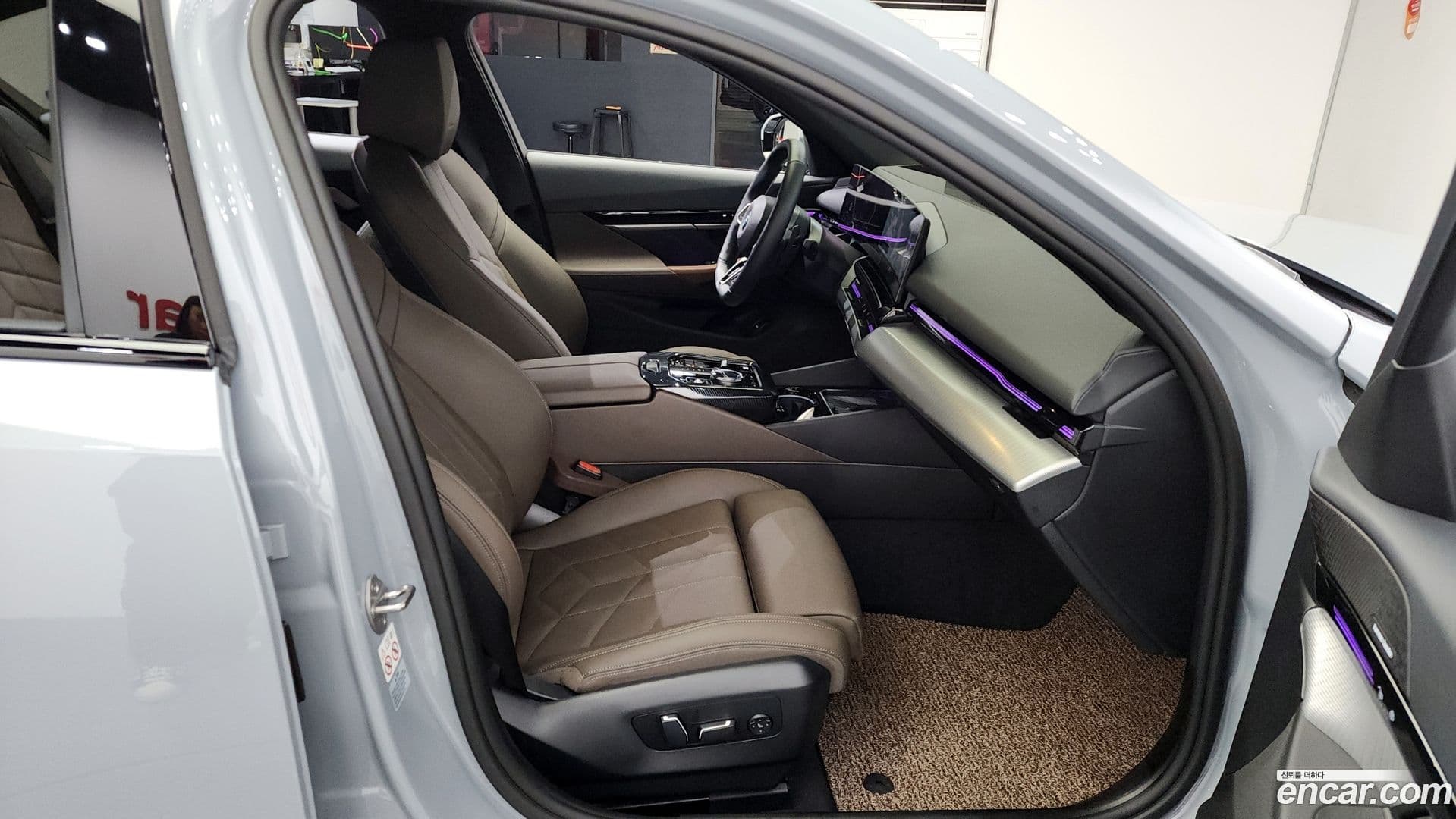 Main__Slider__Photo:5-Series BMW 2023.10-11