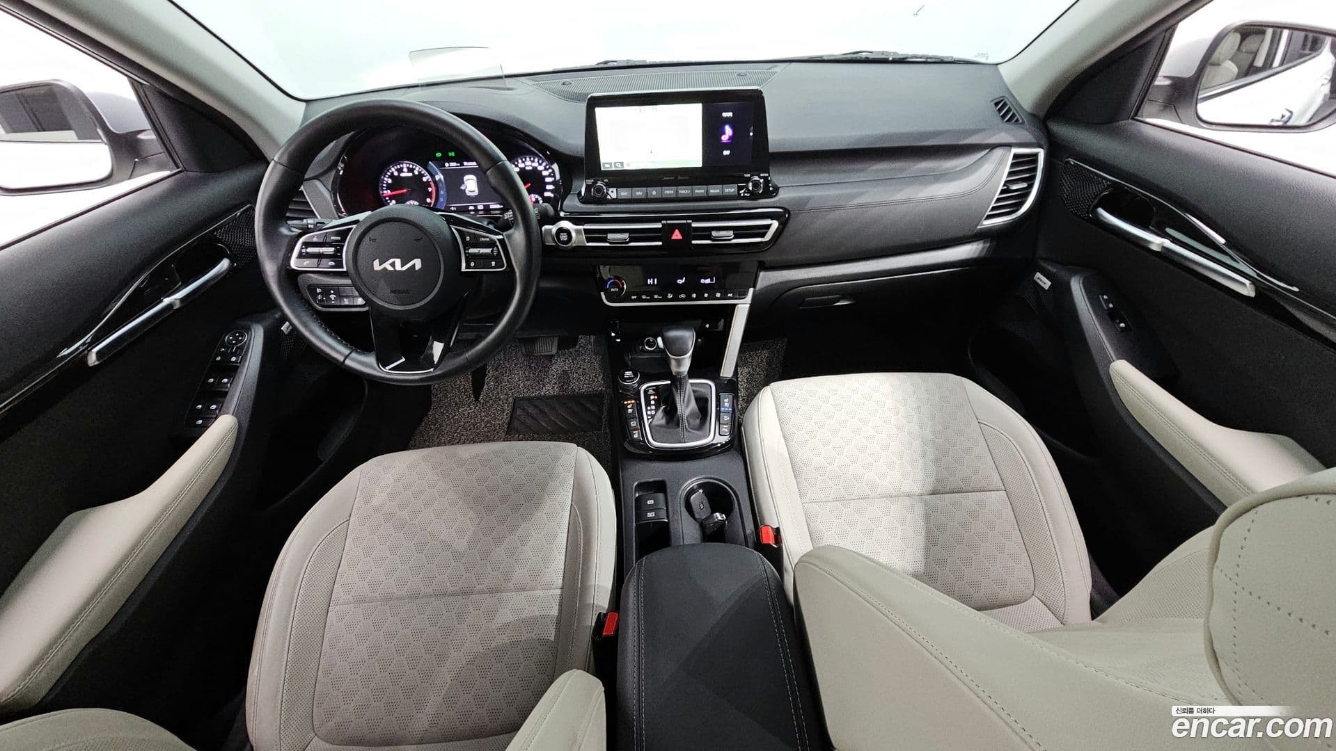 Main__Slider__Photo:Seltos Kia 2021.11-0