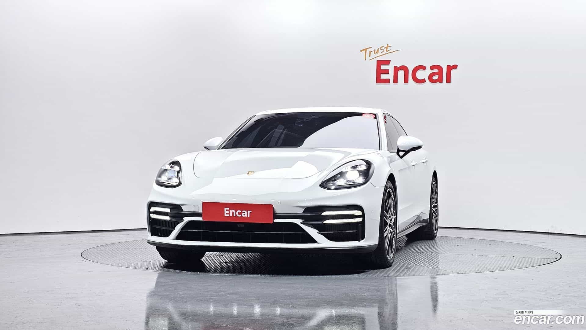 Panamera Porsche 2021.11-OUTER-003