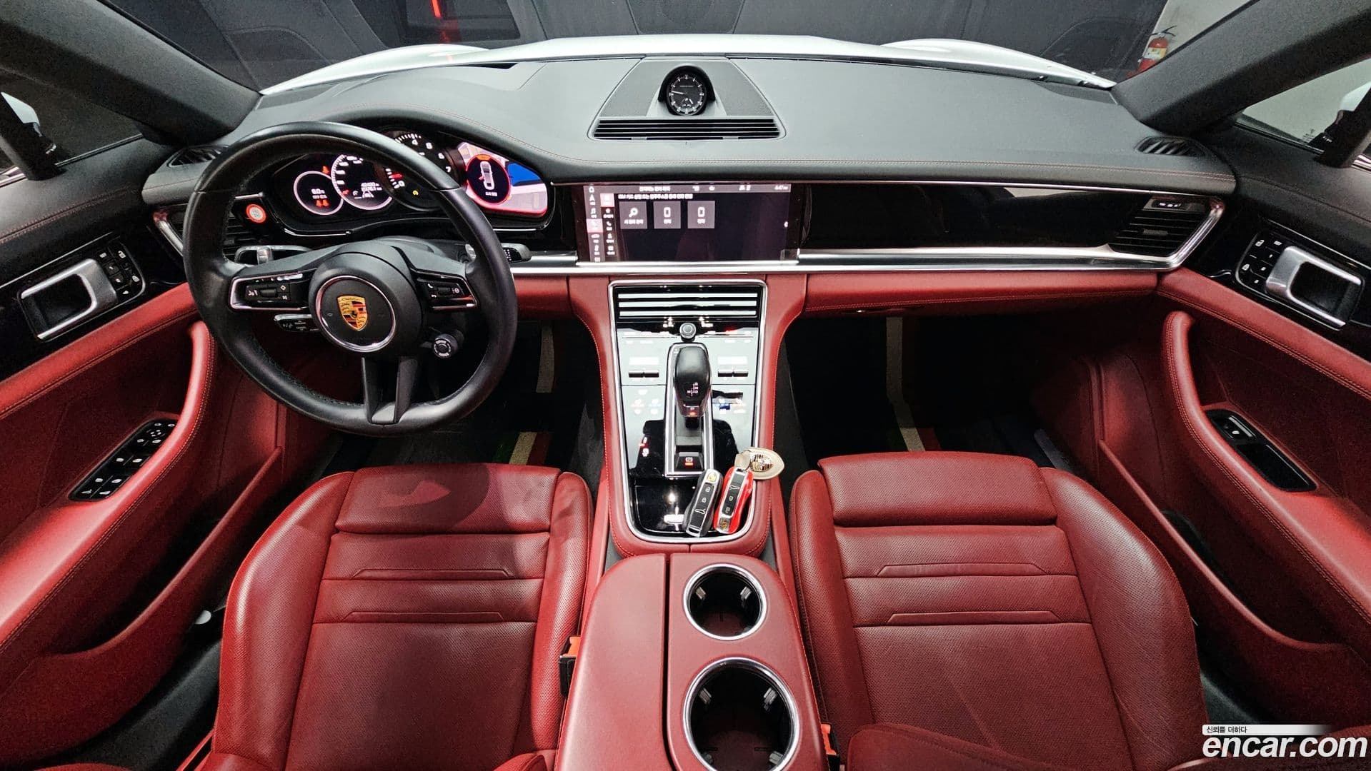 Main__Slider__Photo:Panamera Porsche 2021.11-6