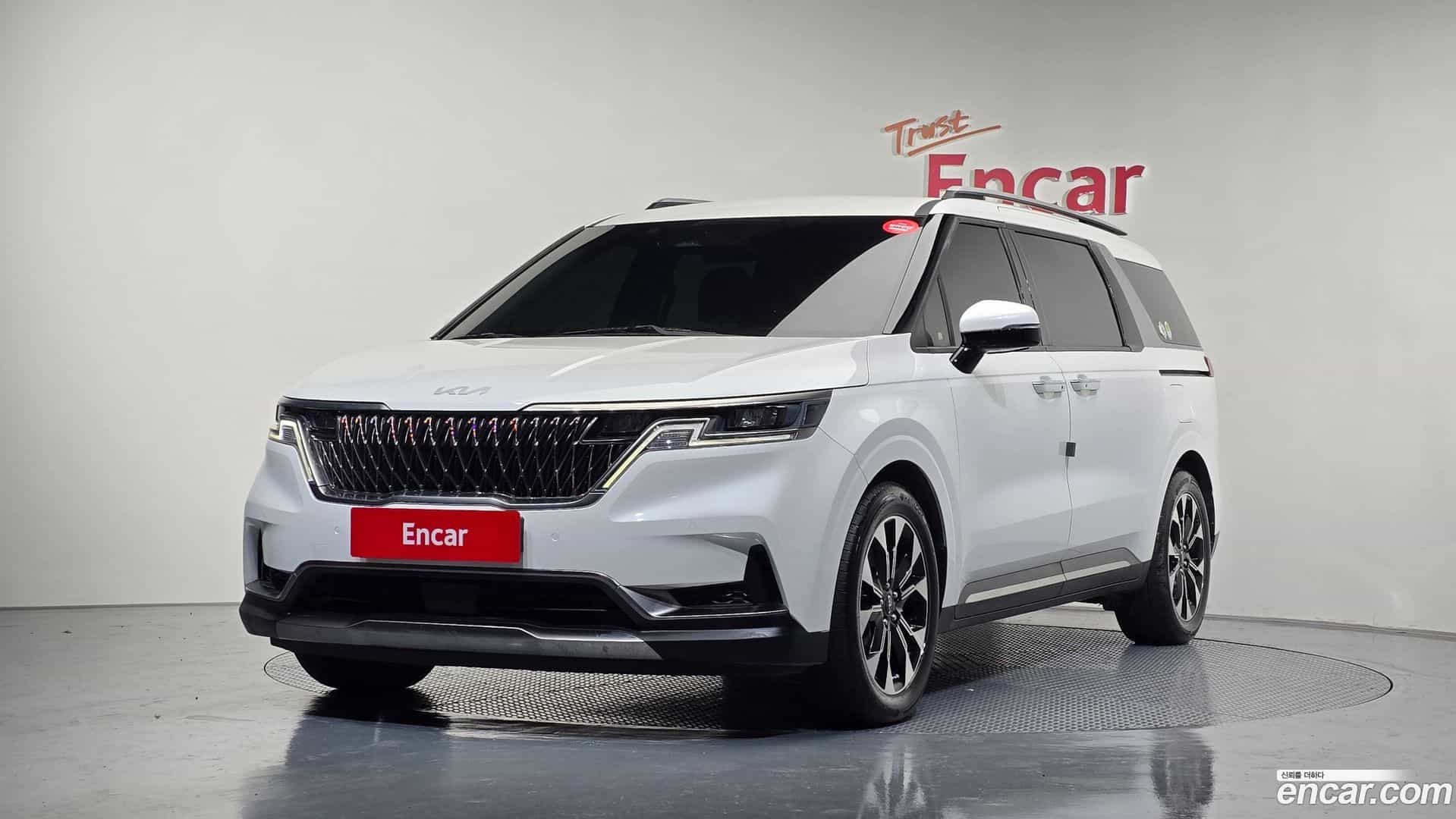 Canival Kia 2023.4-OUTER-001