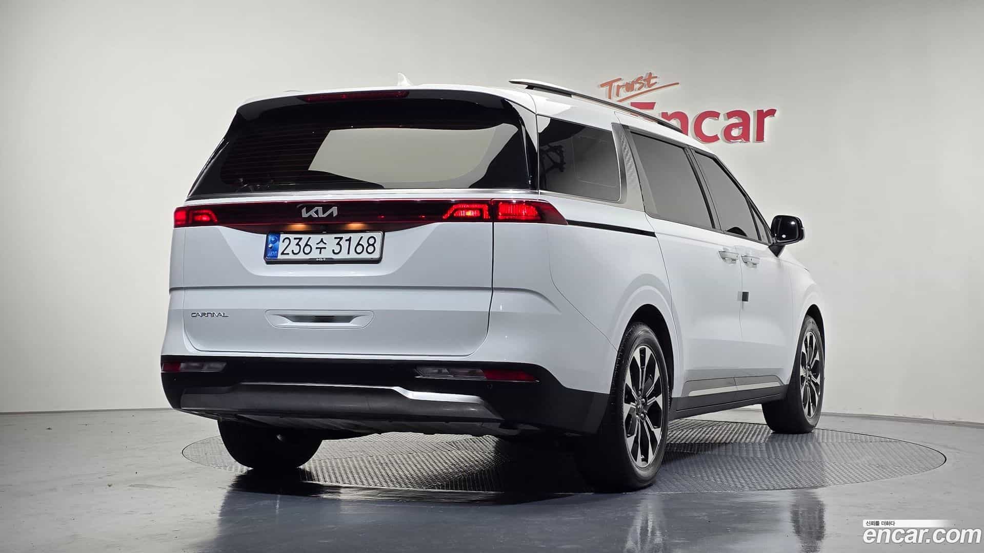 Canival Kia 2023.4-OUTER-002