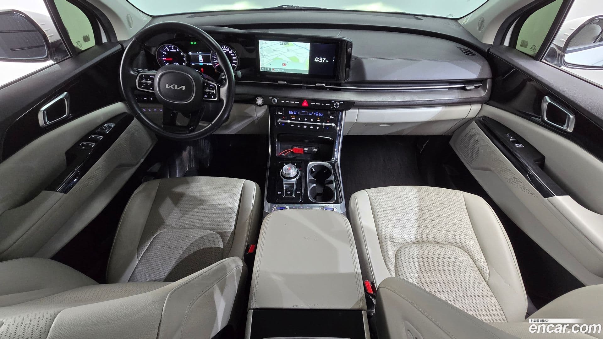 Main__Slider__Photo:Canival Kia 2023.4-6