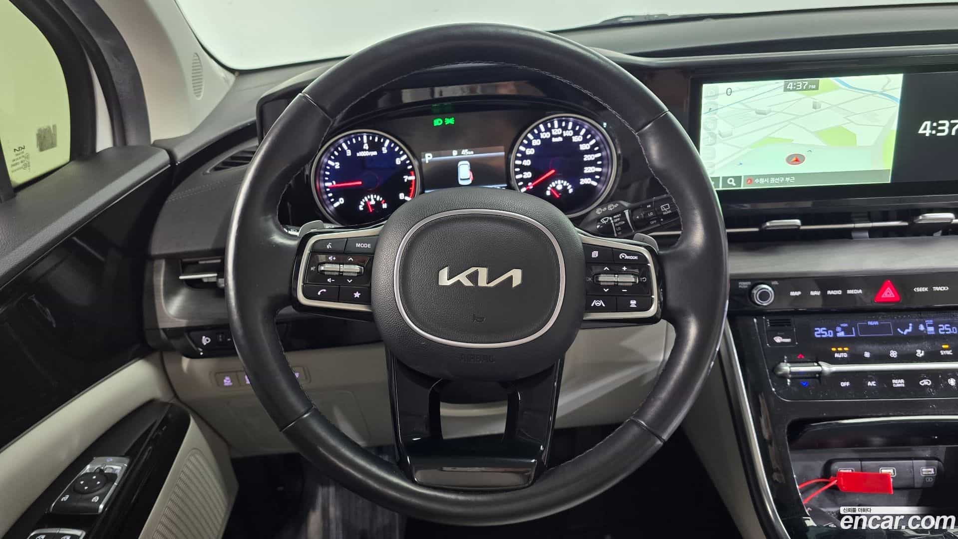 Canival Kia 2023.4-OPTION-017