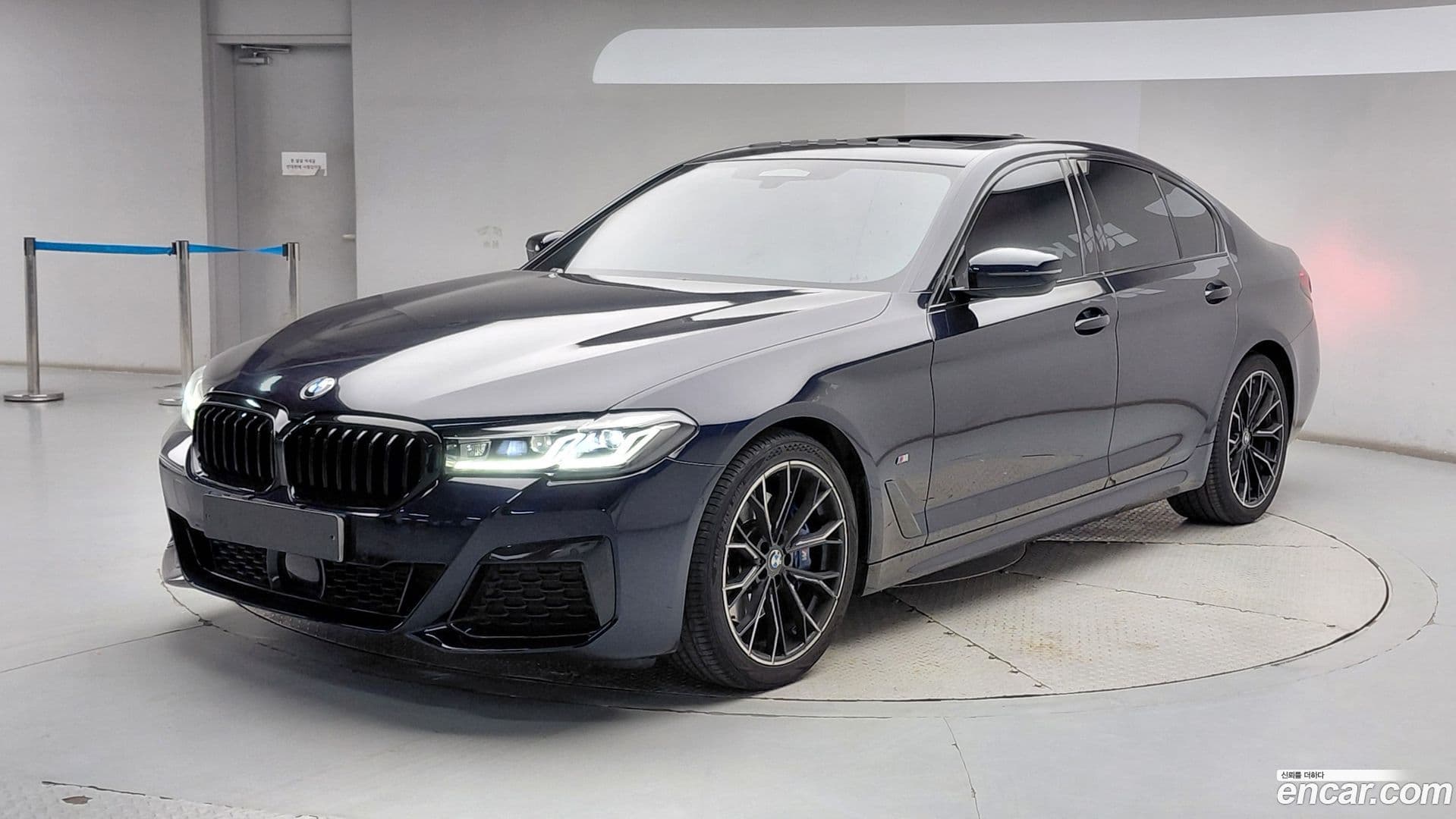 Main__Slider__Photo:5-Series BMW 2022.3-0