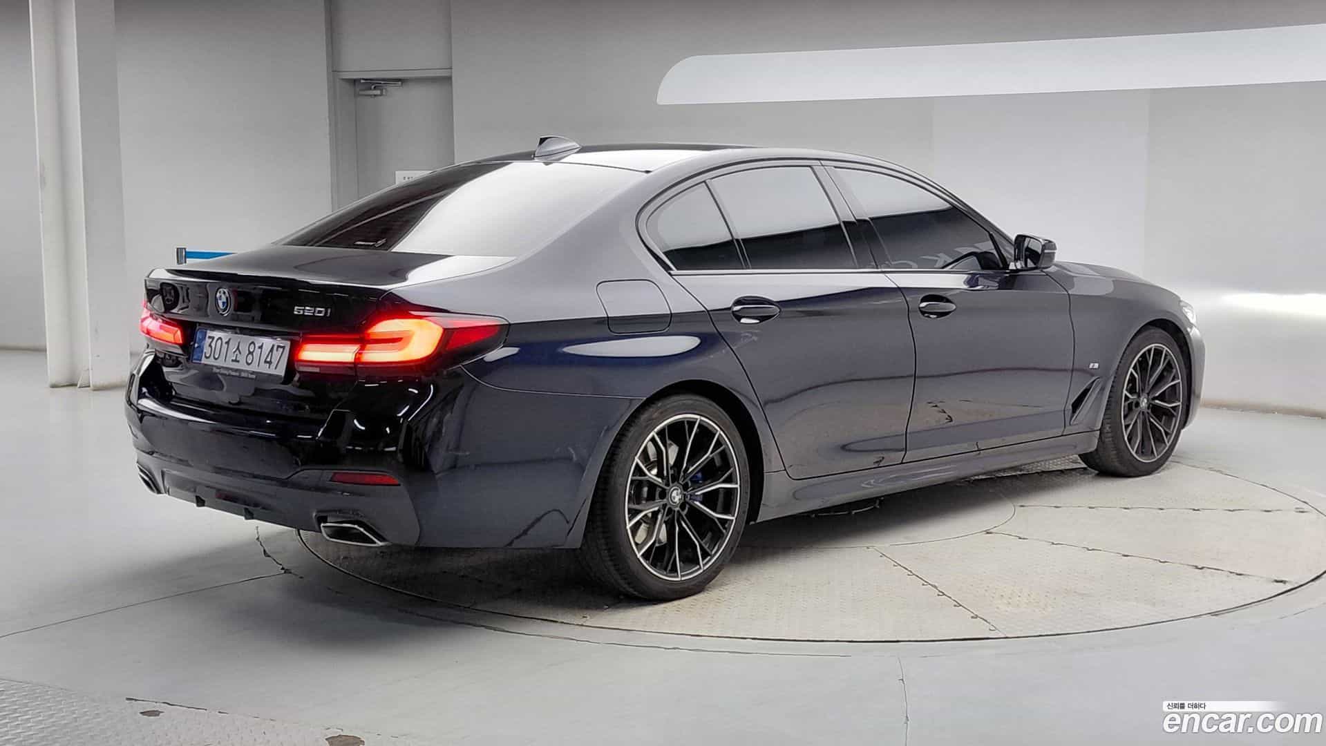 5-Series BMW 2022.3-OUTER-002