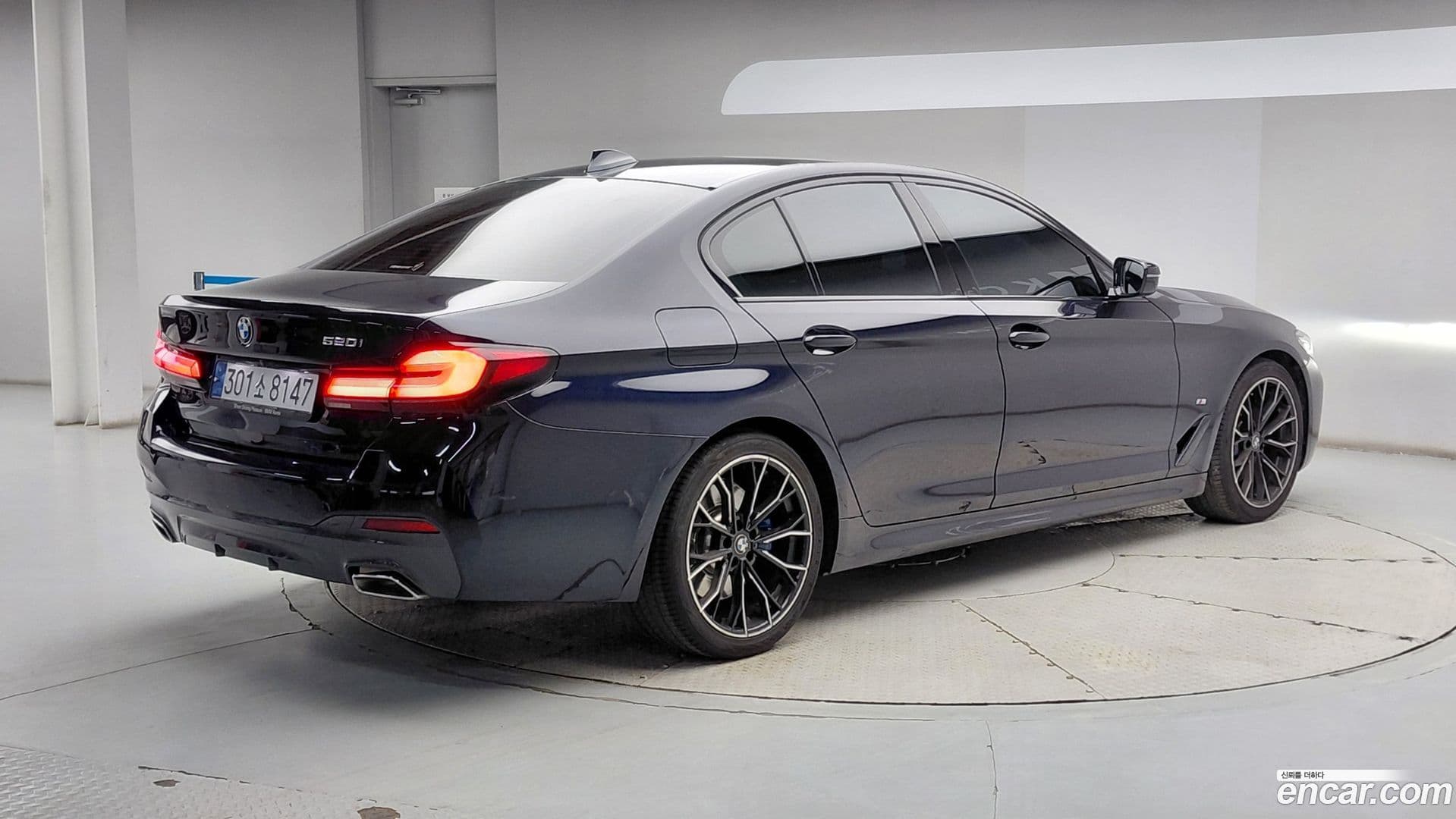 Main__Slider__Photo:5-Series BMW 2022.3-1