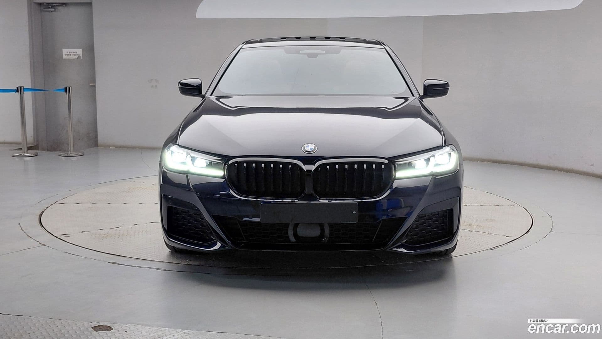 Main__Slider__Photo:5-Series BMW 2022.3-3