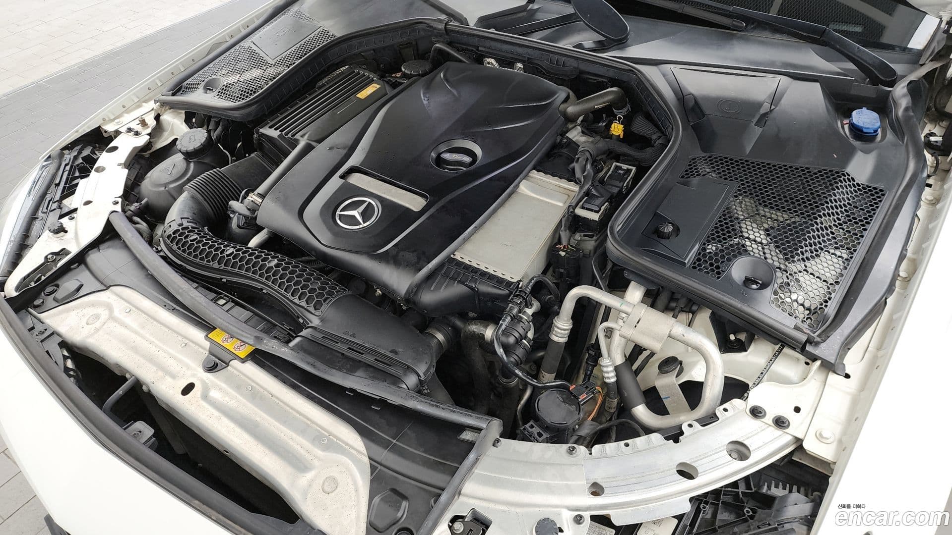 Main__Slider__Photo:C-Class Mercedes-Benz 2016.9-5