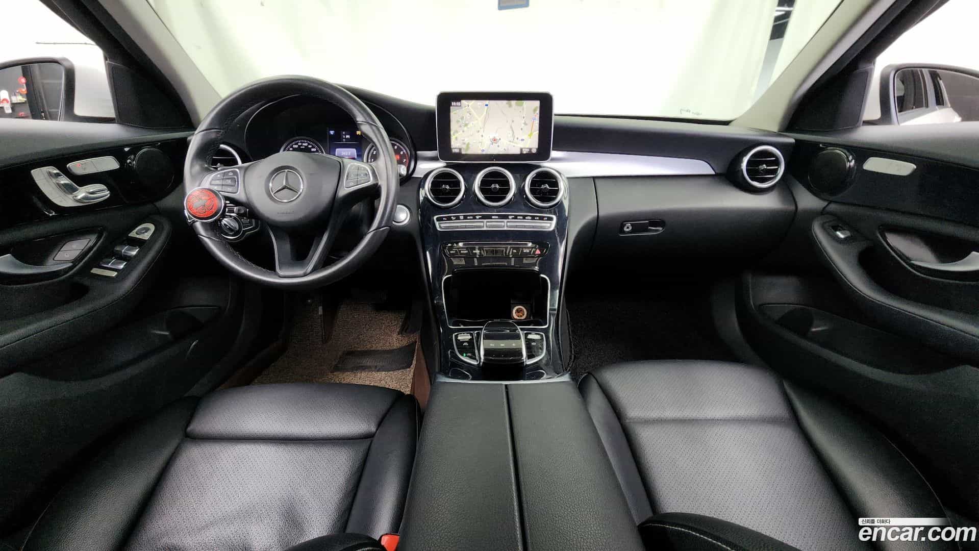 C-Class Mercedes-Benz 2016.9-INNER-007