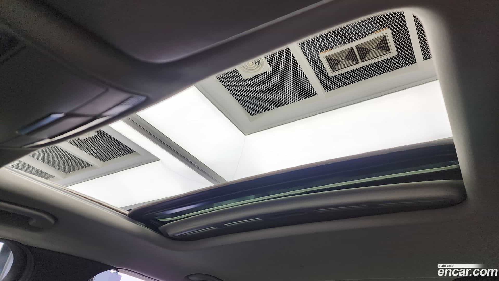 C-Class Mercedes-Benz 2016.9-OPTION-022