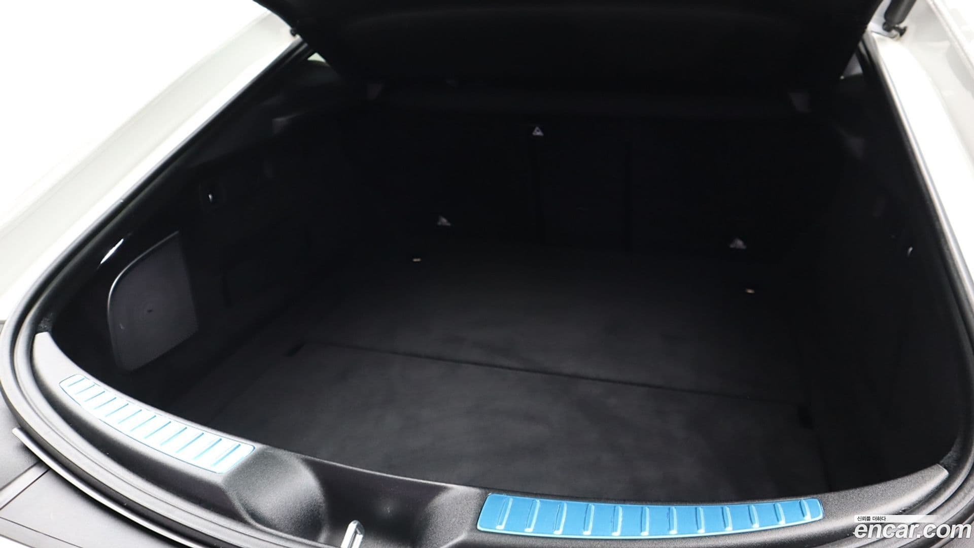 Main__Slider__Photo:AMG GT Mercedes-Benz 2020.2-3