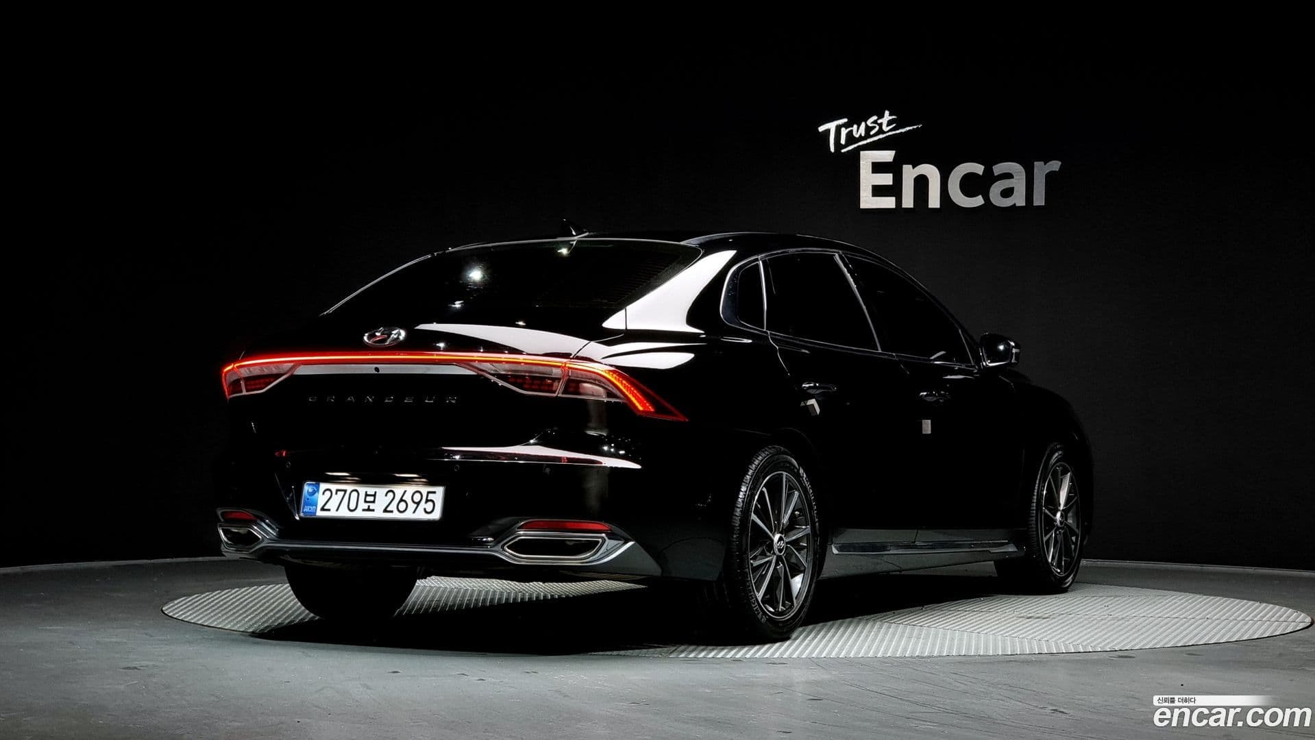 Main__Slider__Photo:Grandeur Hyundai 2021.4-1