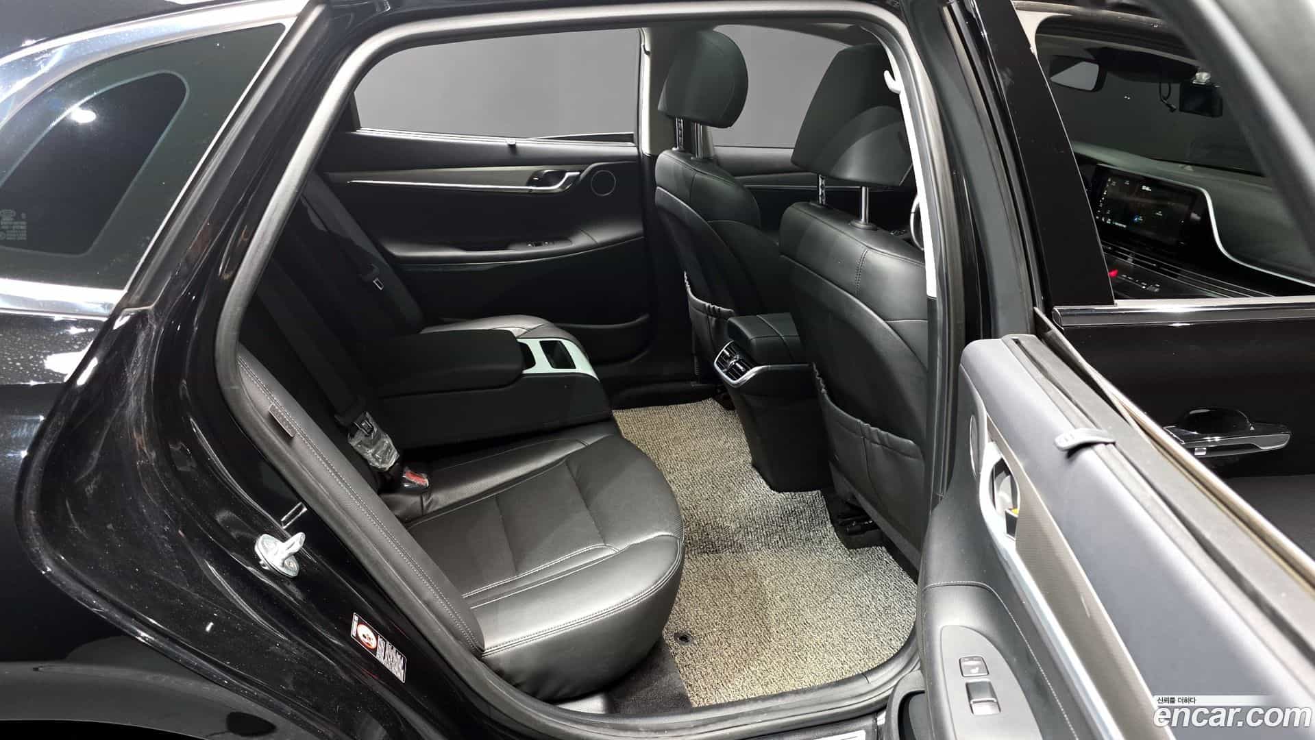 Grandeur Hyundai 2021.4-OPTION-016