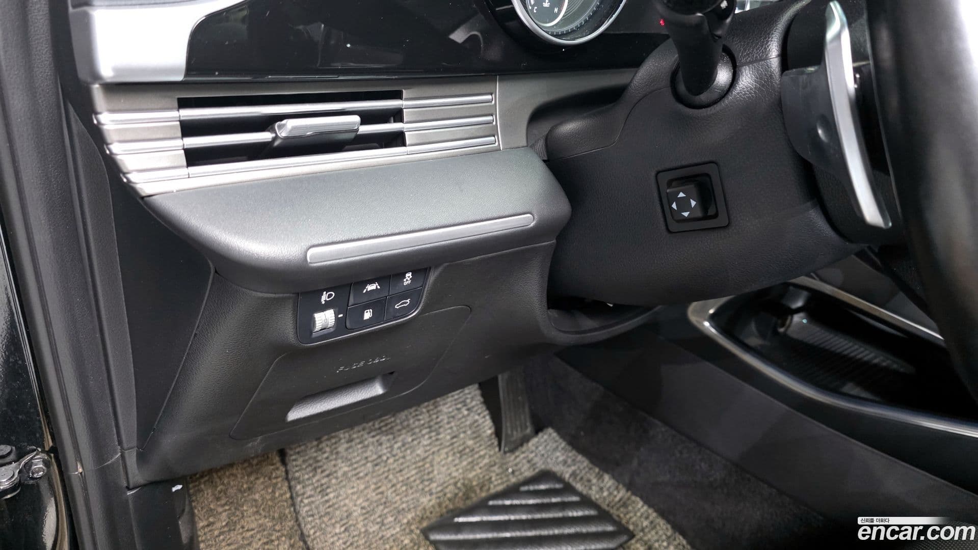 Main__Slider__Photo:Grandeur Hyundai 2021.4-13