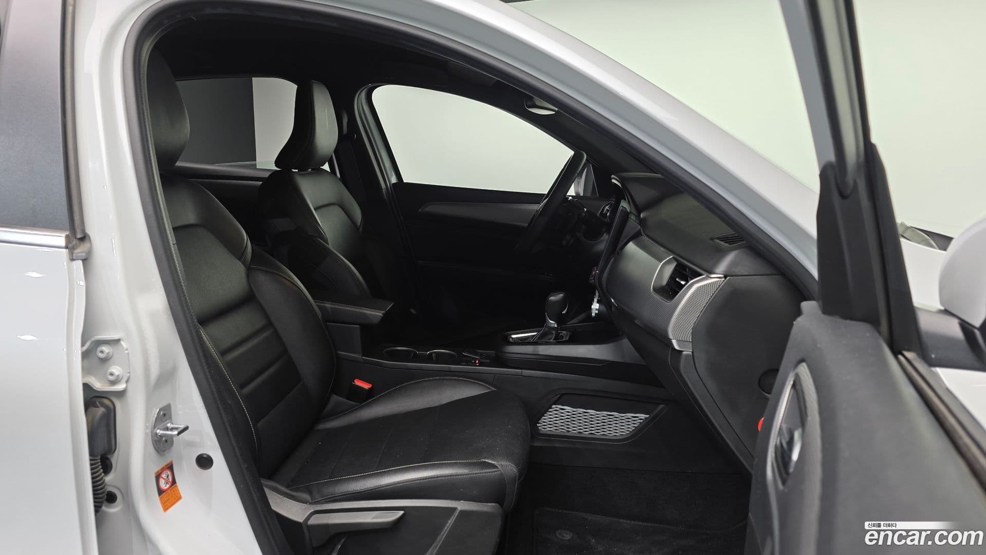 Main__Slider__Photo:XM3 Renault Korea 2024.1-9